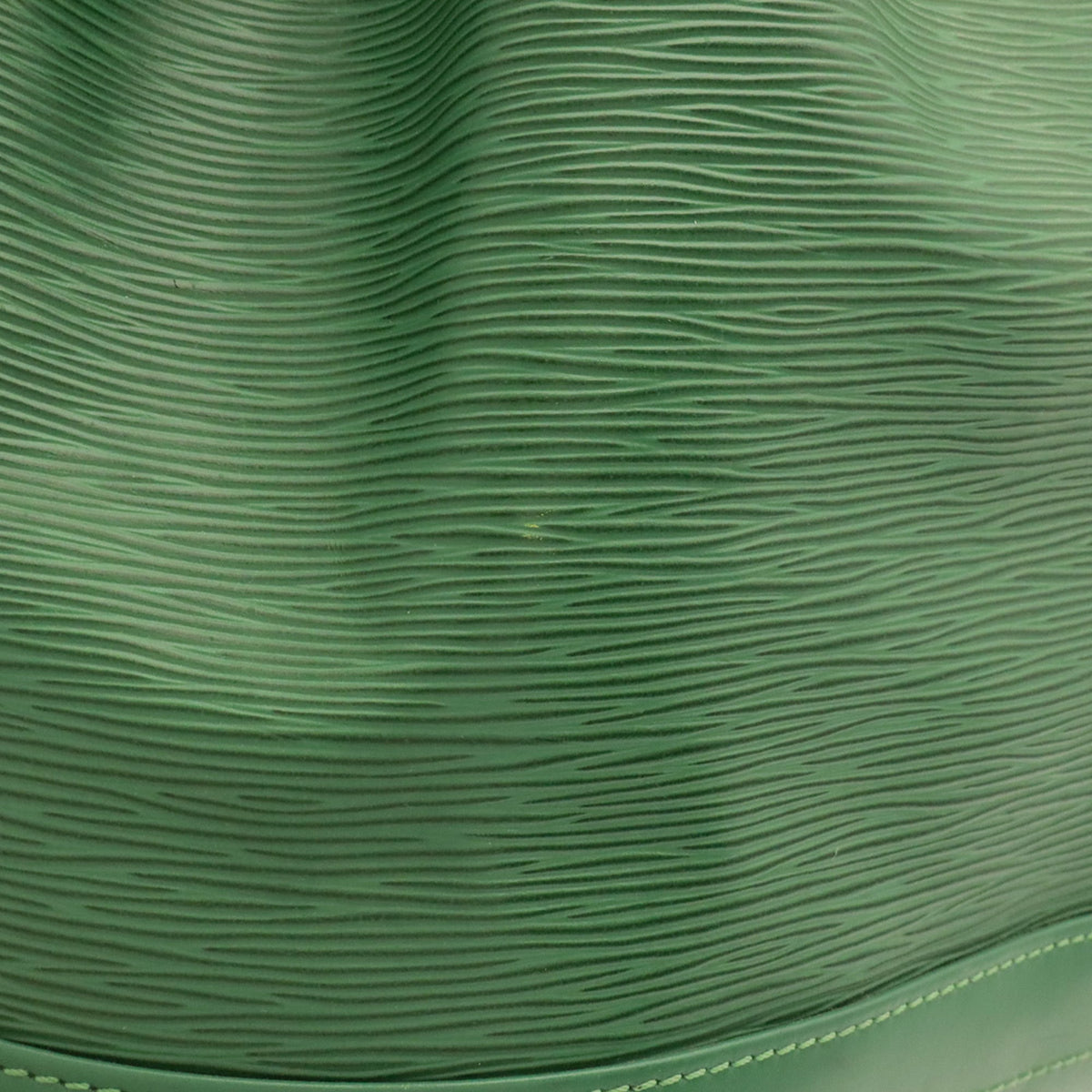Louis Vuitton Epi Borneo Green Epi Leather Shoulder Bag (Pre-Owned)