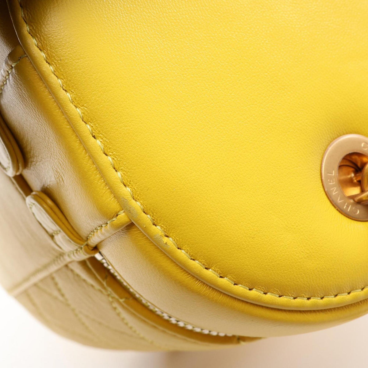 Chanel Yellow Leather Handbag Shoulder Bag (Pre-Owned)