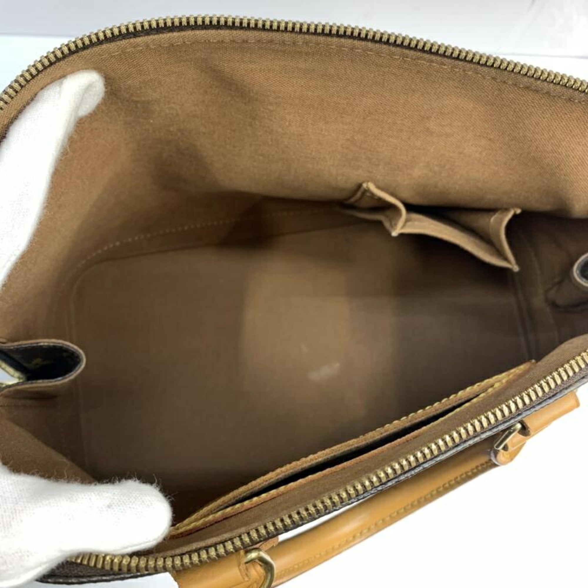 Louis Vuitton Handbag (Pre-Owned)