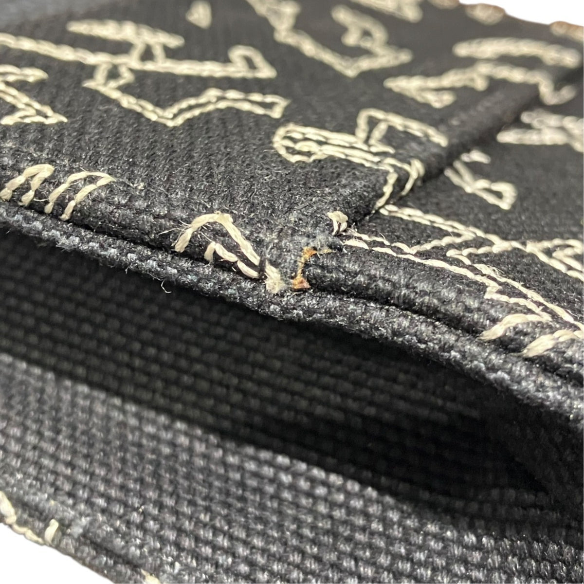 Jimmy Choo Black Canvas Leather Shoulder Bag (Pre-Owned)