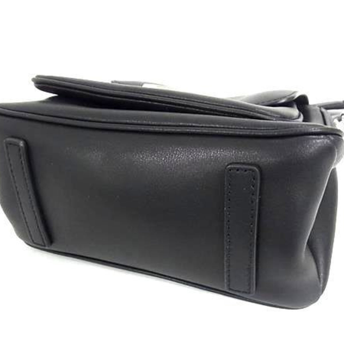 Marc Jacobs Black Leather Handbag (Pre-Owned)