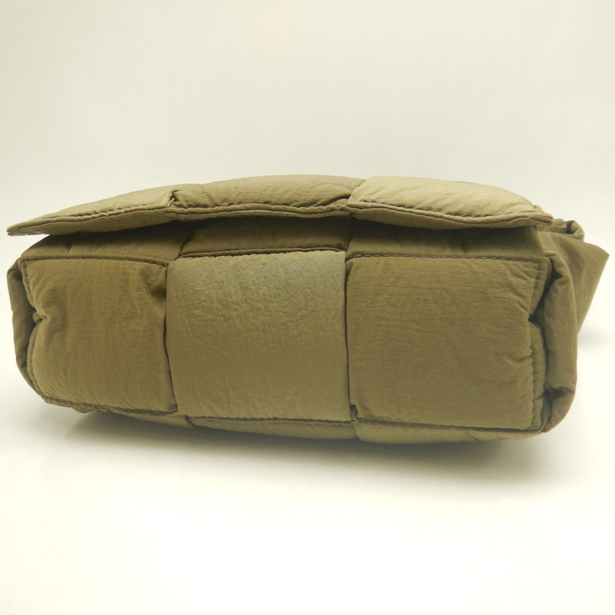 Bottega Veneta Khaki Nylon Shoulder Bag (Pre-Owned)