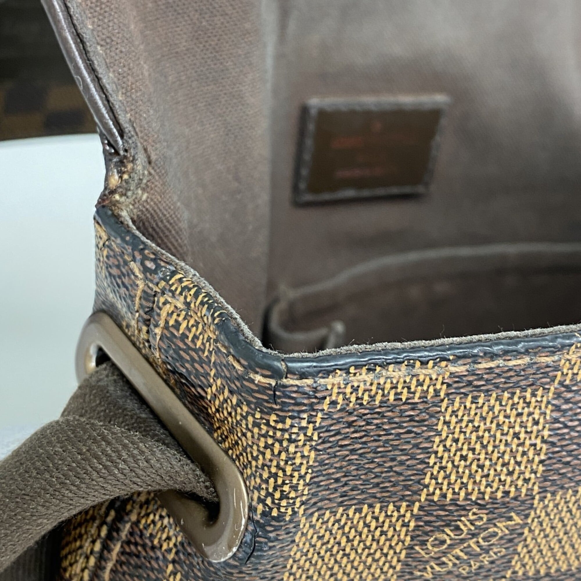 Louis Vuitton Ebene Shoulder Bag (Pre-Owned)