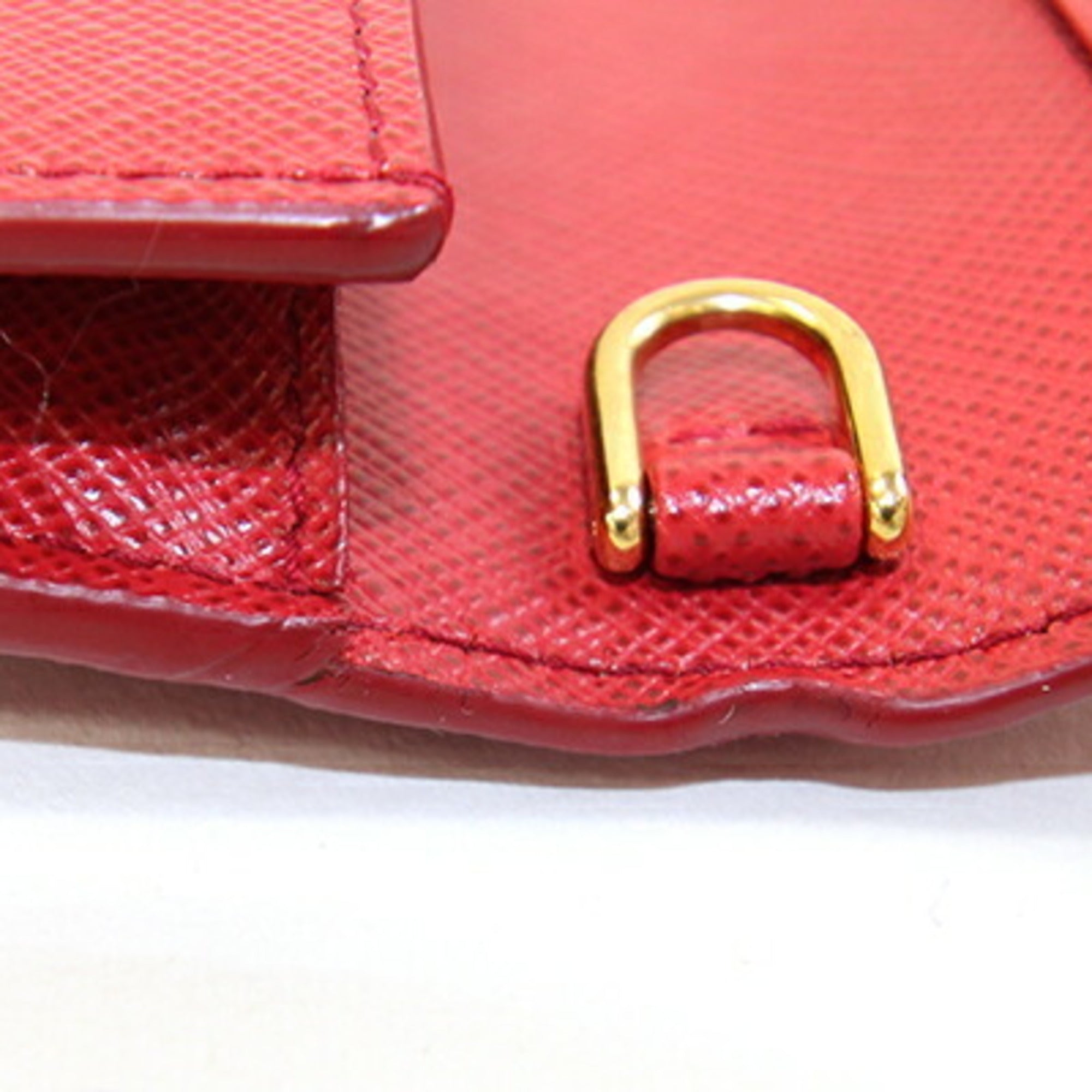 Prada Red Color Leather Pochette Shoulder Bag (Pre-Owned)