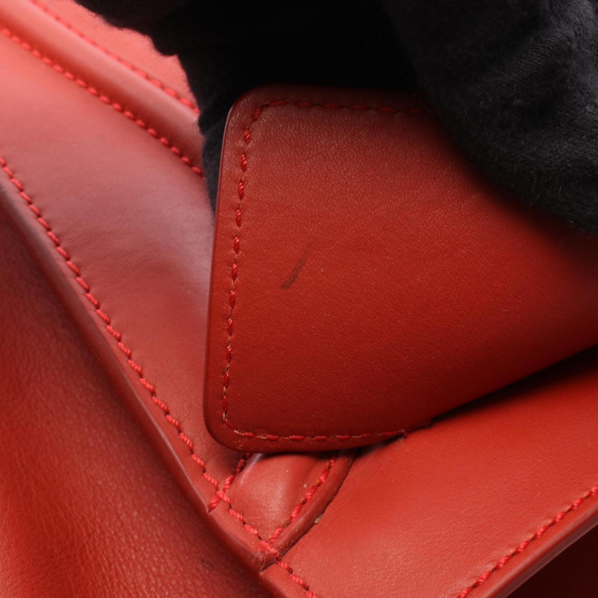 Celine Red Color Leather Handbag (Pre-Owned)
