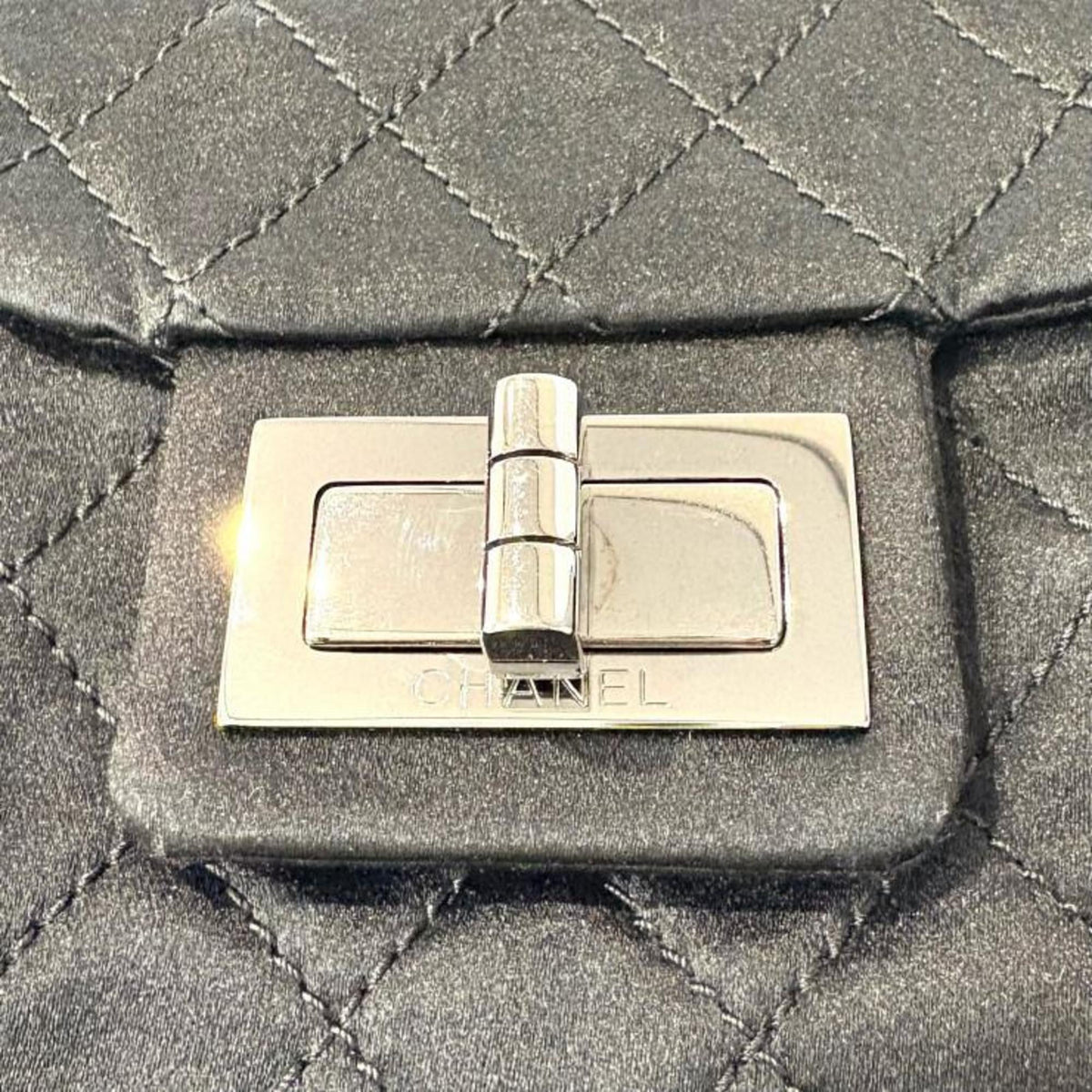 Chanel Black Satin Handbag (Pre-Owned)