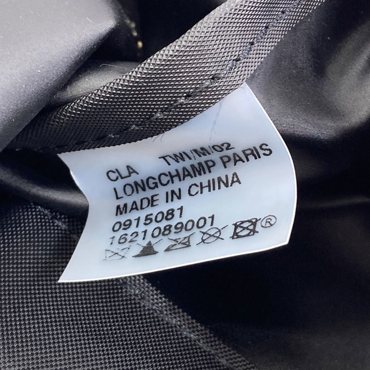 Longchamp Black Nylon Handbag (Pre-Owned)
