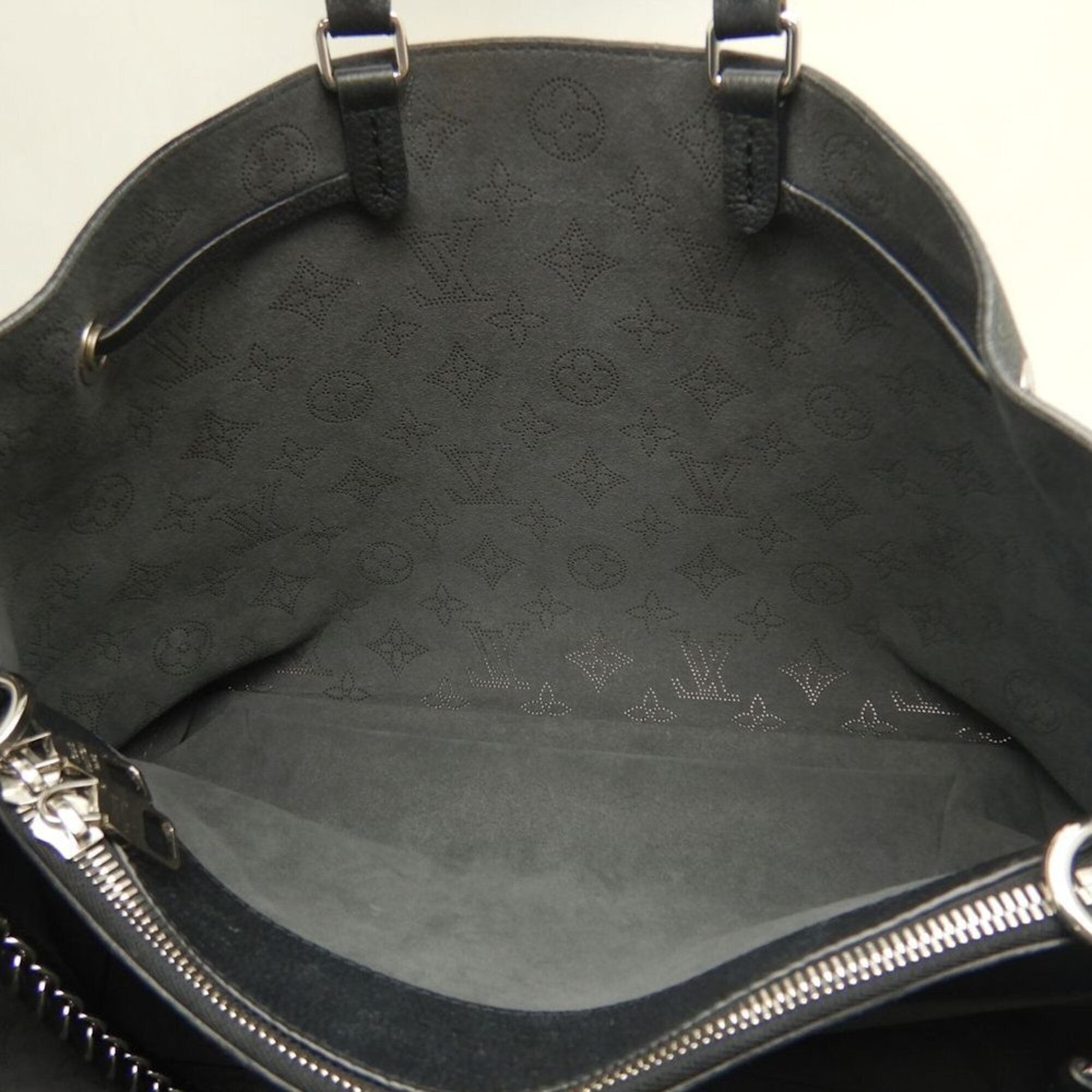 Louis Vuitton Mahina Noir Mahina Leather Tote Bag (Pre-Owned)