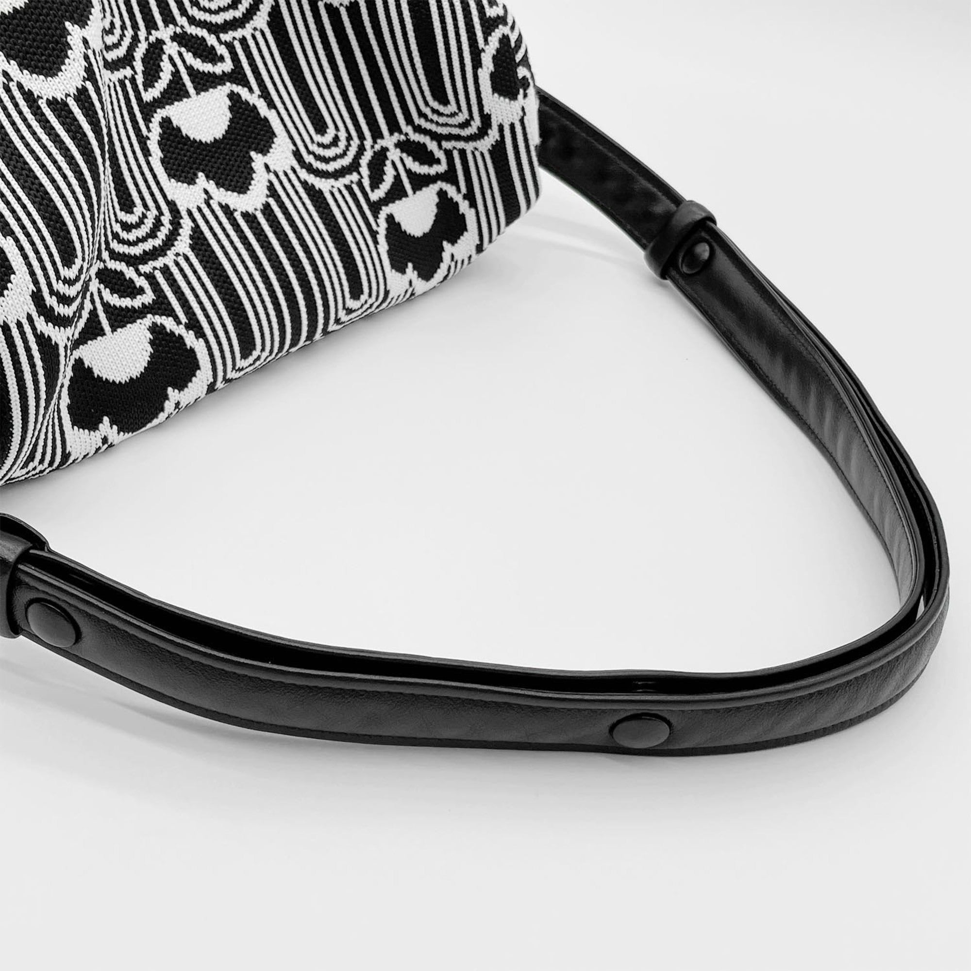 Prada Black Leather Shoulder Bag (Pre-Owned)