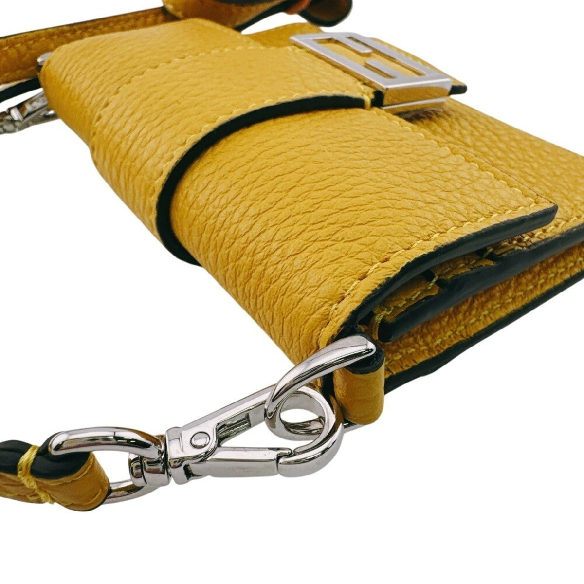 Fendi Baguette Yellow Leather Shoulder Bag (Pre-Owned)