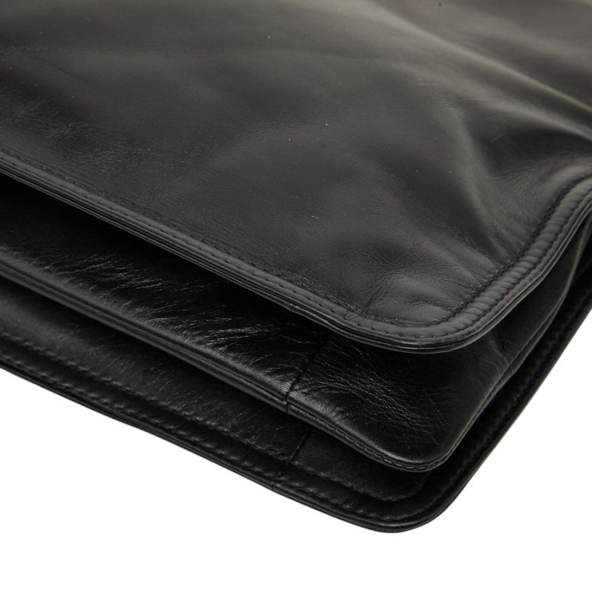 Bottega Veneta Black Leather Clutch Bag (Pre-Owned)