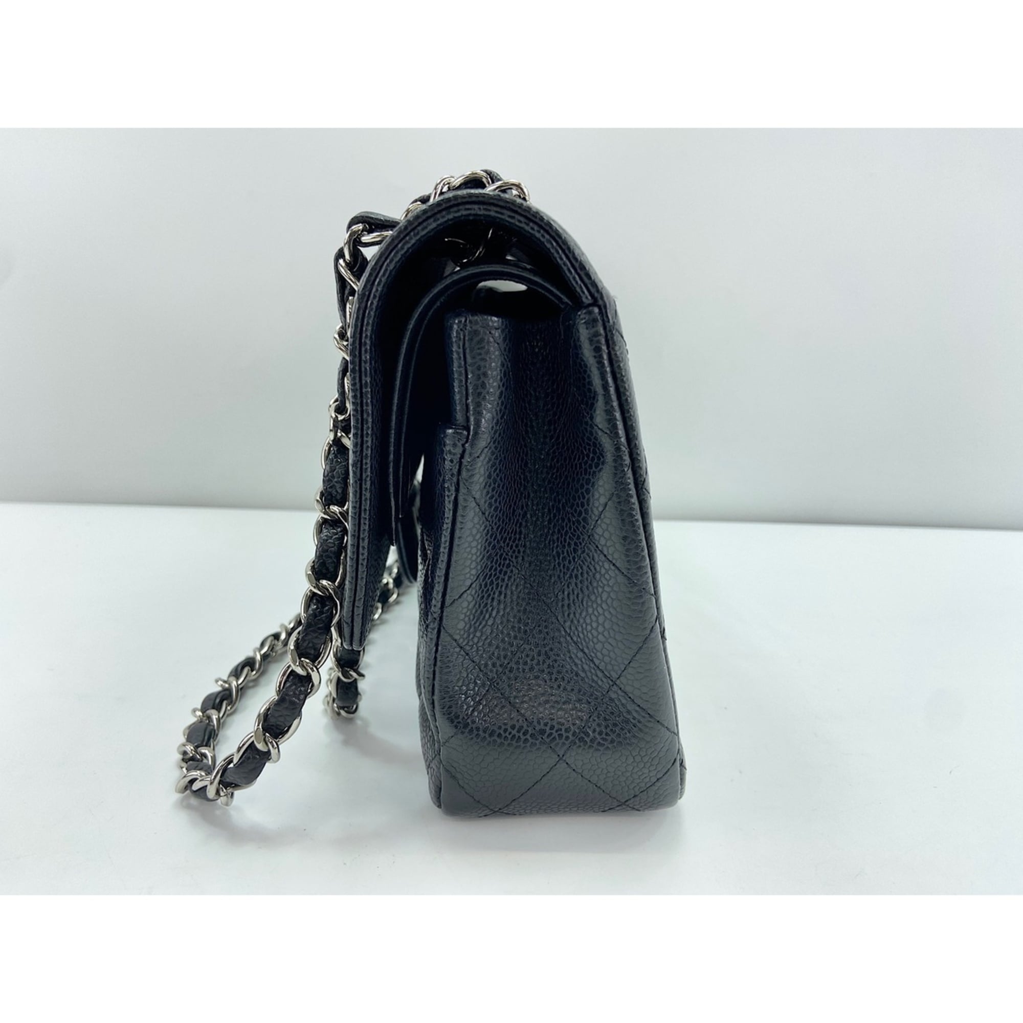 Chanel Matelasse Black Tote Bag (Pre-Owned)