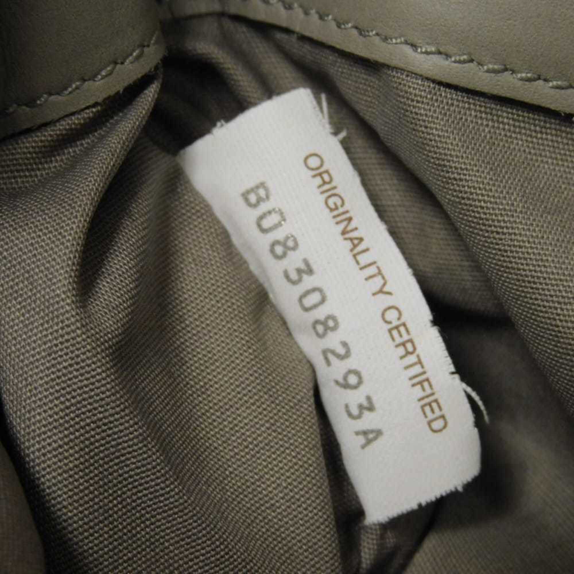Bottega Veneta Gray Leather Clutch Bag (Pre-Owned)