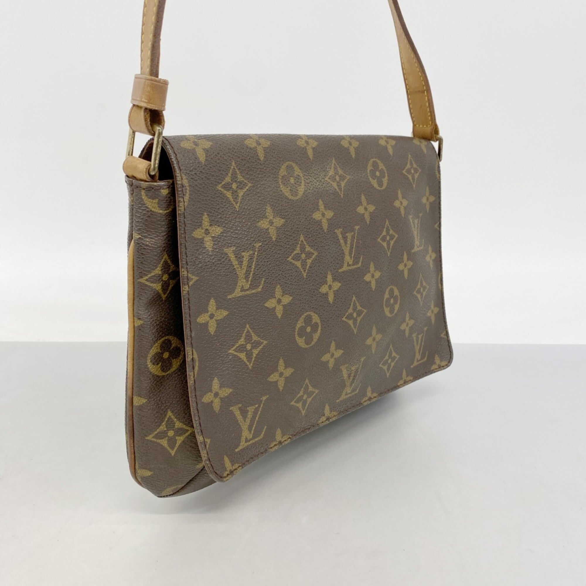 Louis Vuitton Brown Shoulder Bag (Pre-Owned)