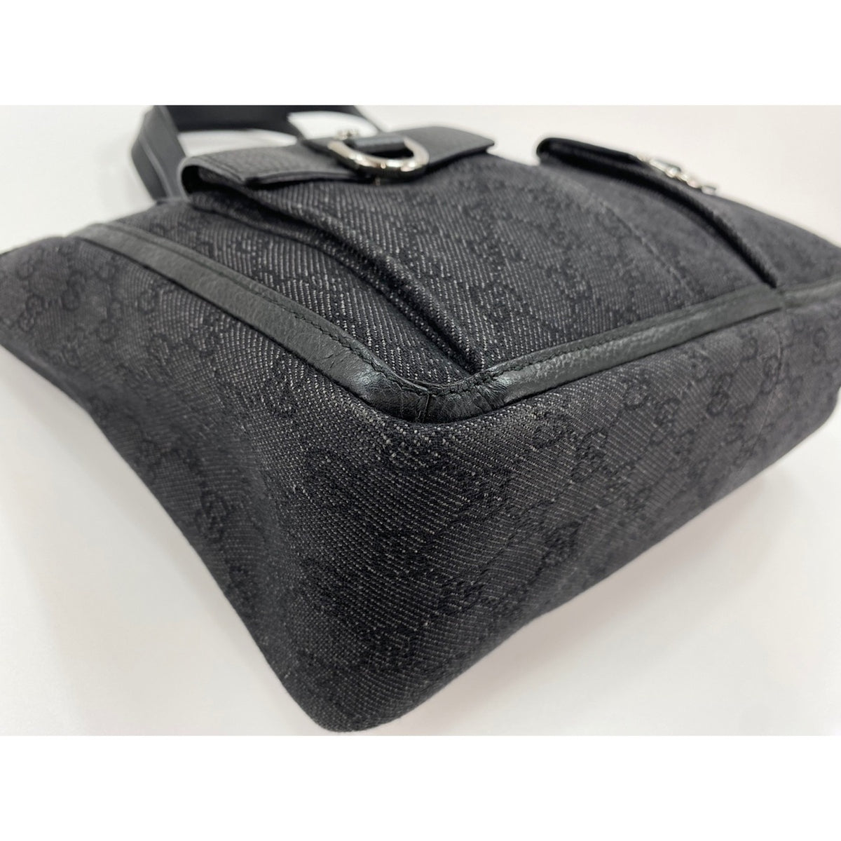 Gucci Abbey Black Tote Bag (Pre-Owned)