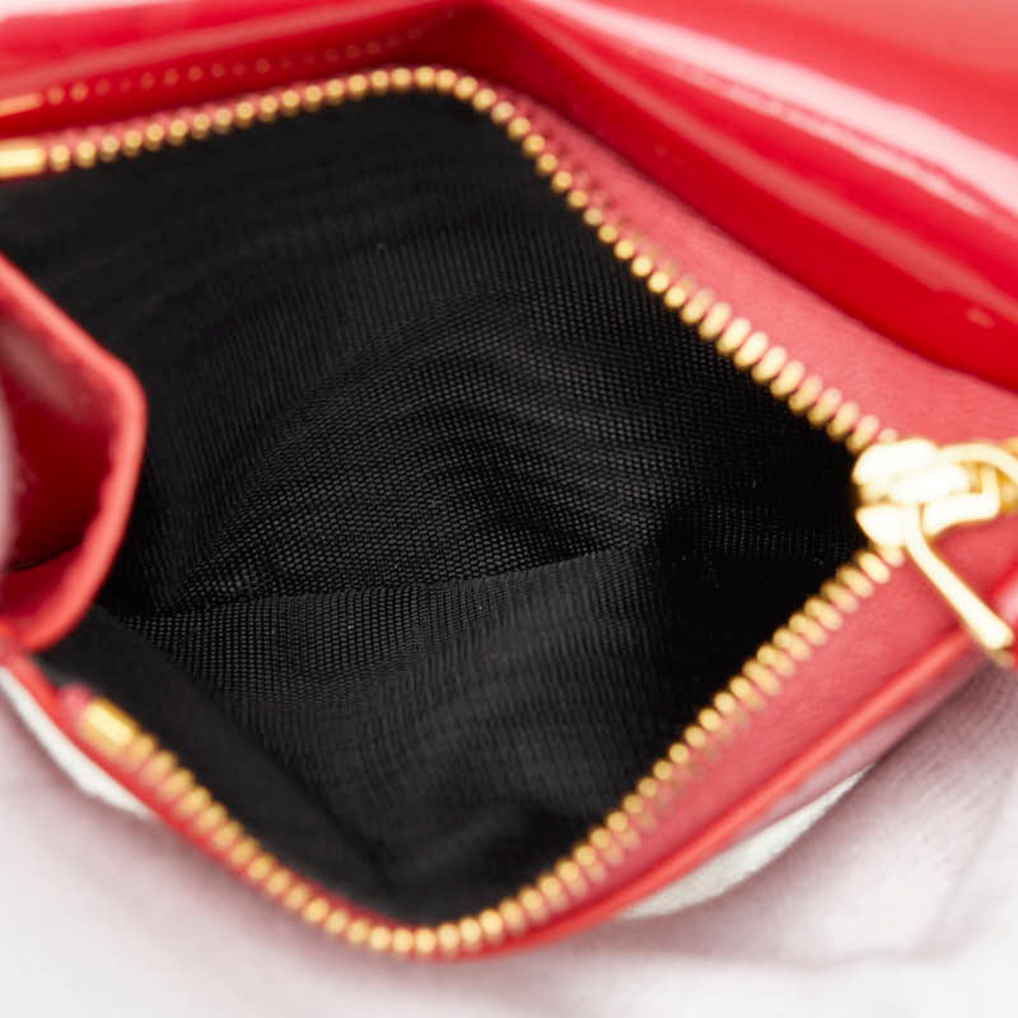 Bvlgari Pink Red Color Patent Leather Wallet (Tri-Fold) (Pre-Owned)