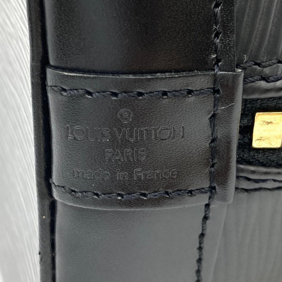 Louis Vuitton Black Noir Epi Leather Handbag (Pre-Owned)