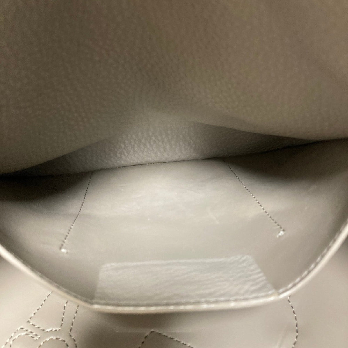 Tory Burch Gray Leather Tote Bag (Pre-Owned)