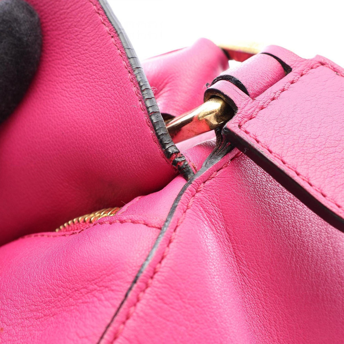 Loewe Pink Leather Handbag (Pre-Owned)