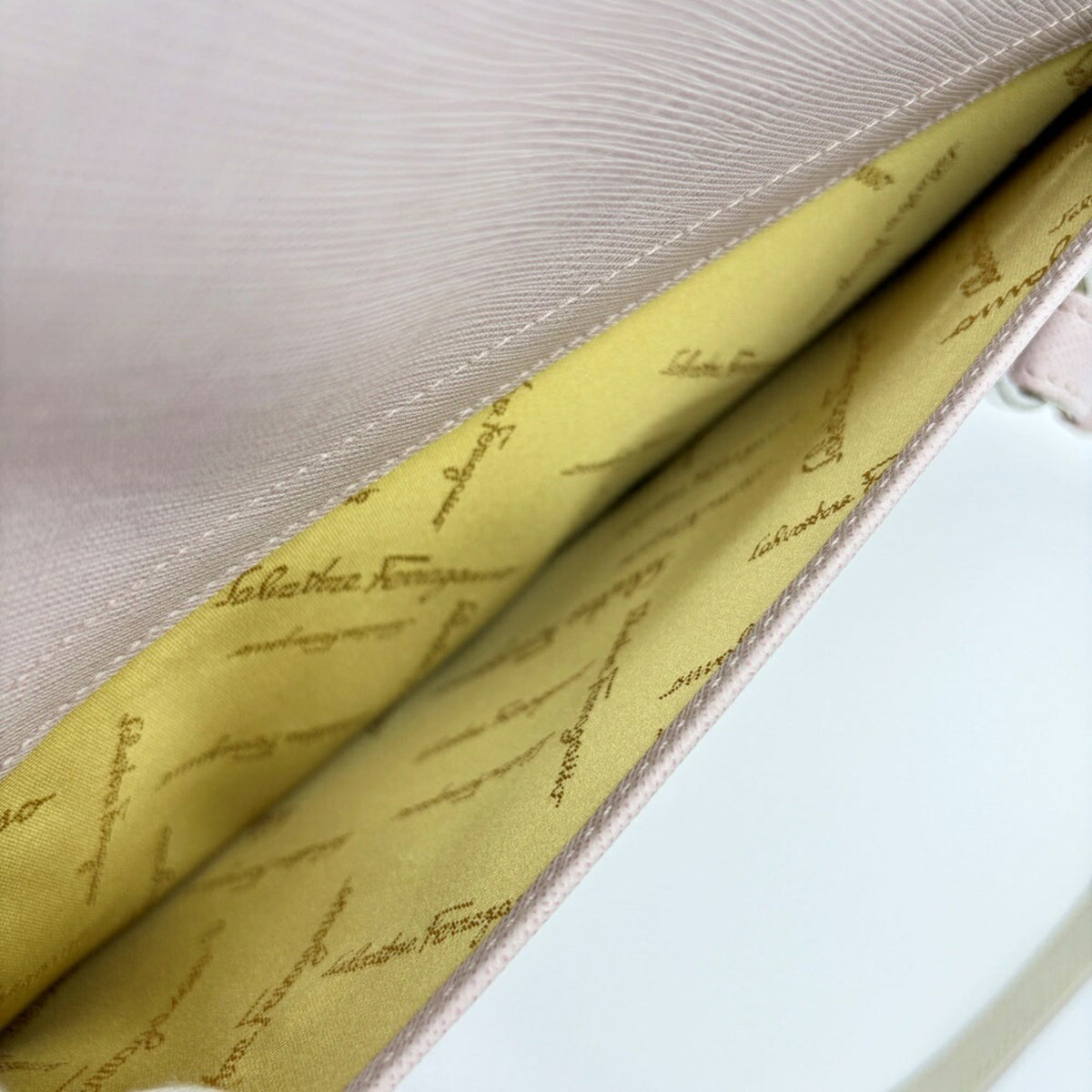 Salvatore Ferragamo Pink Leather Pvc Handbag Tote Bag (Pre-Owned)