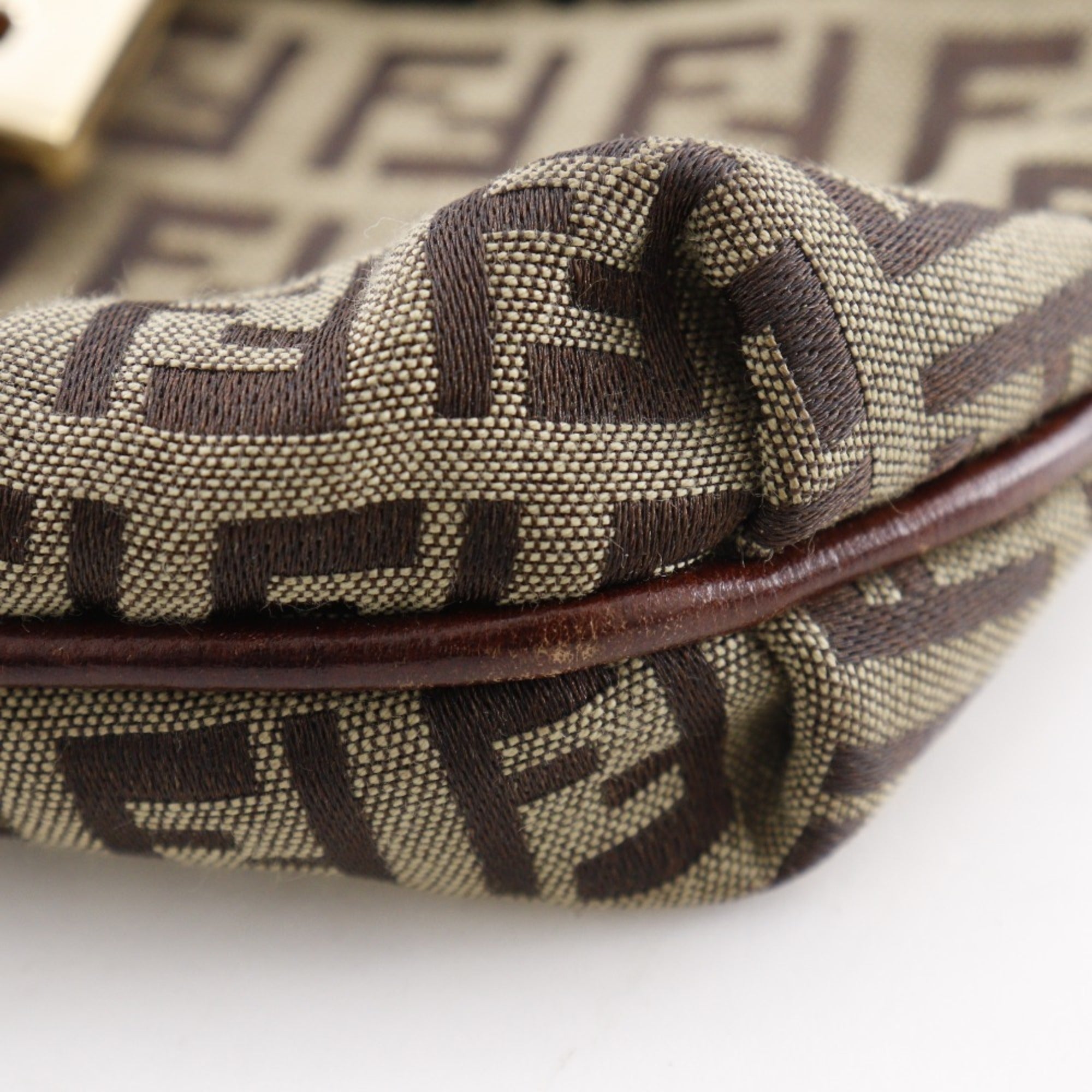 Fendi Brown Nylon Canvas Shoulder Bag (Pre-Owned)