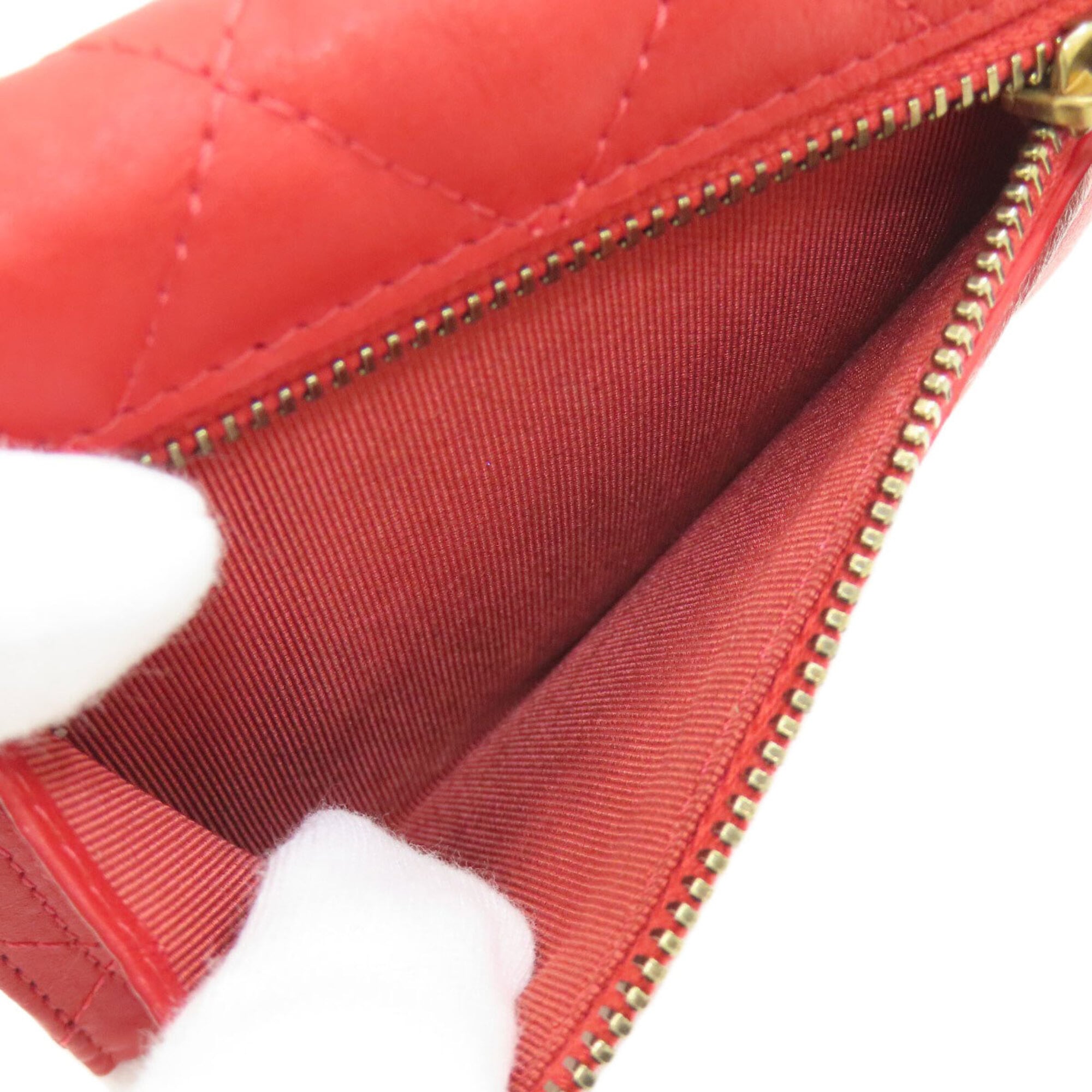 Chanel Red Color Leather Wallet (Bi-Fold) (Pre-Owned)