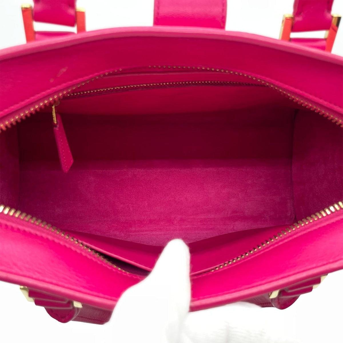Saint Laurent Pink Leather Handbag (Pre-Owned)