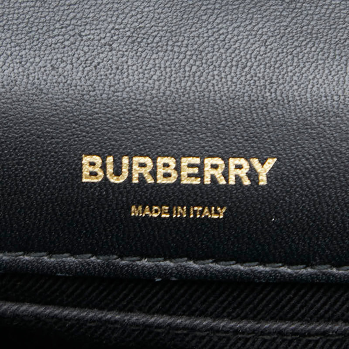 Burberry Black Leather Shoulder Bag (Pre-Owned)