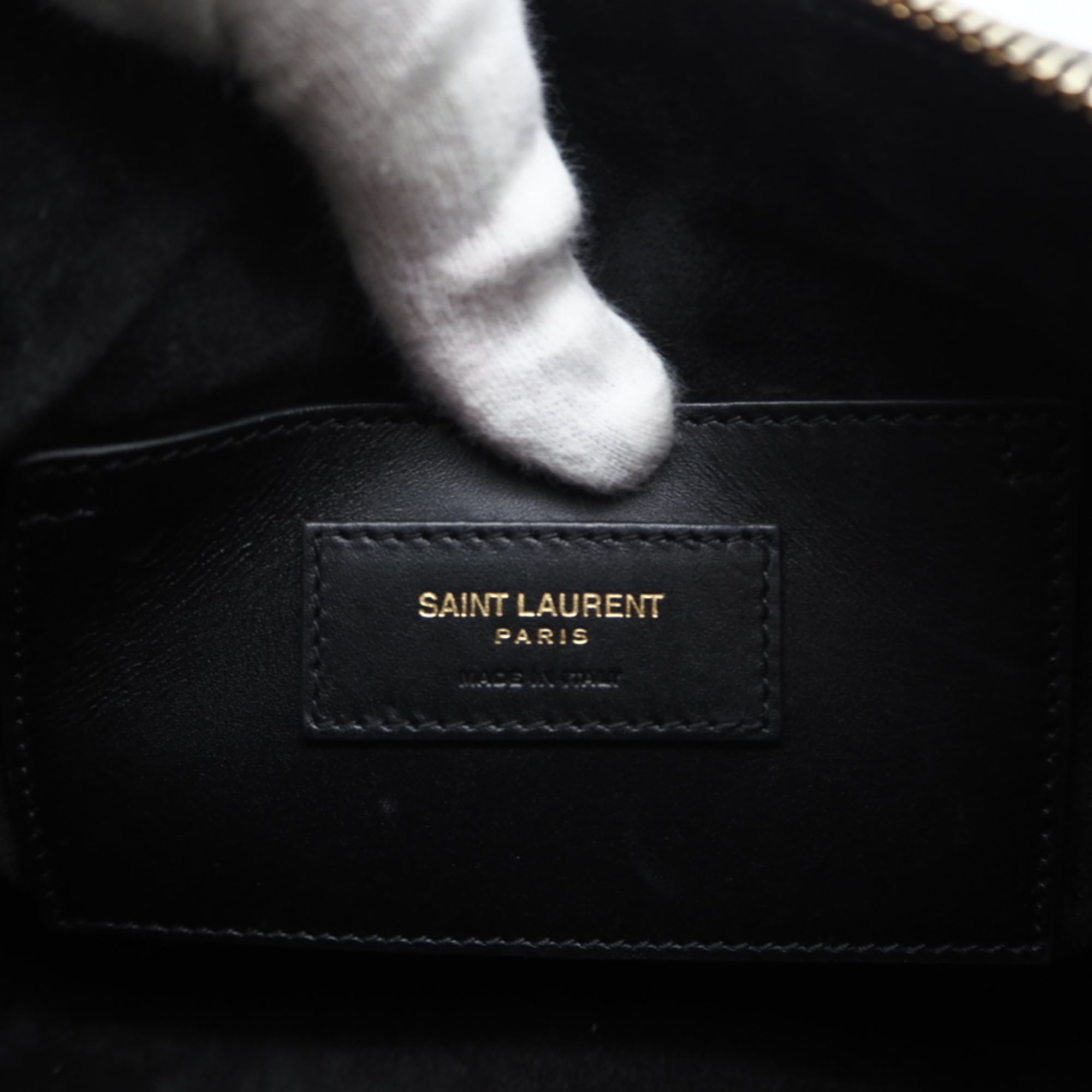 Saint Laurent Black Red Color Leather Handbag (Pre-Owned)