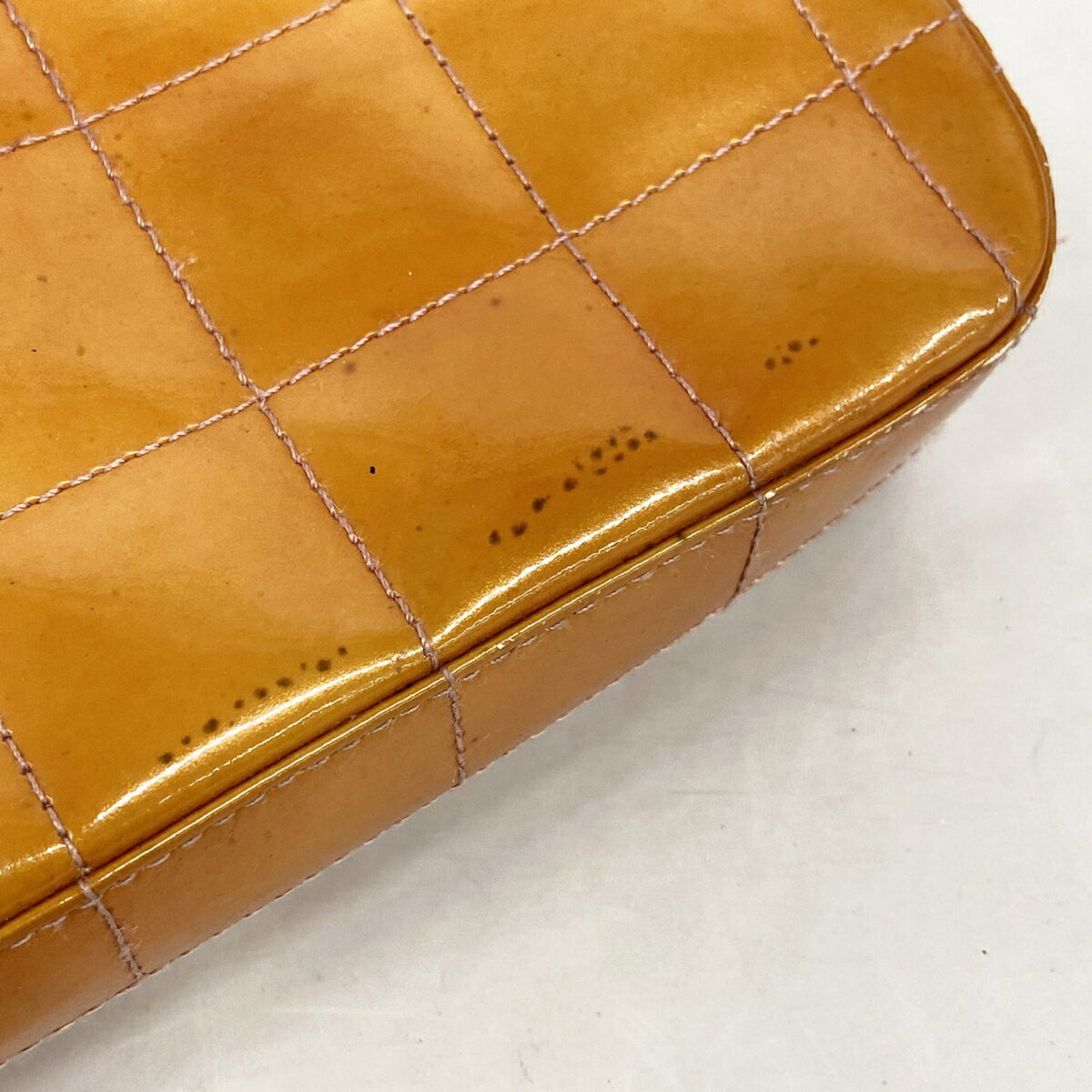 Chanel Orange Patent Leather Shoulder Bag (Pre-Owned)