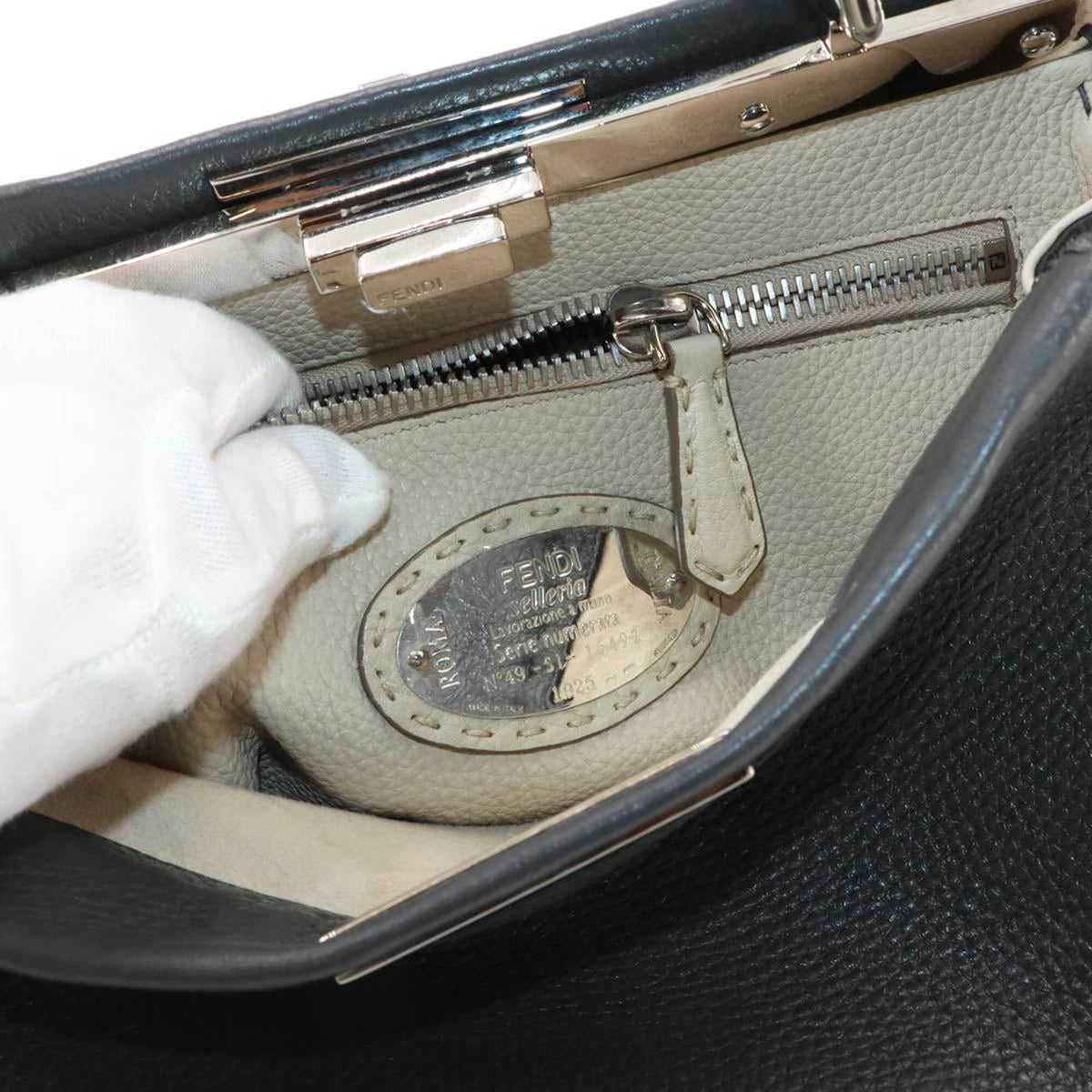 Fendi Gray Leather Handbag (Pre-Owned)