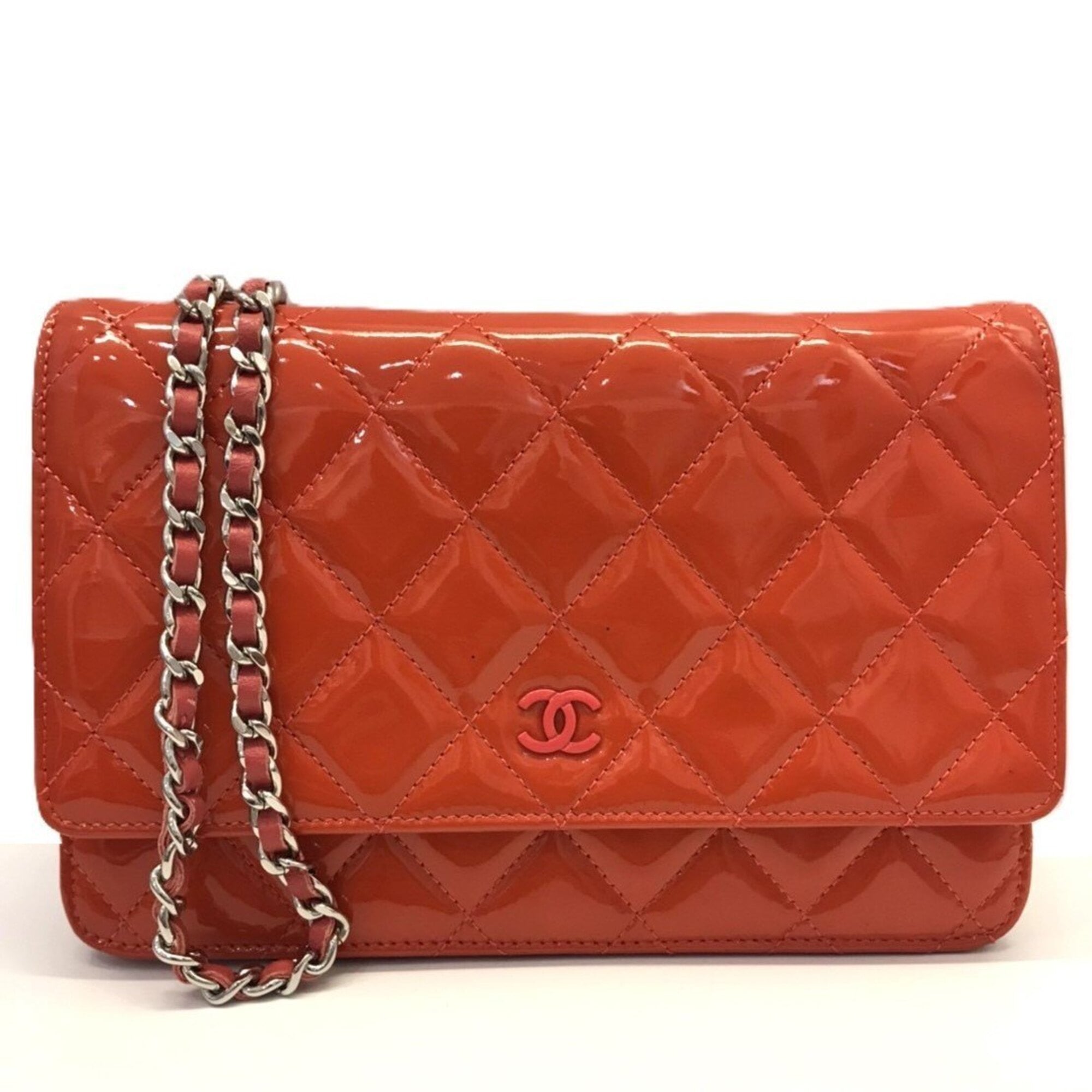 Chanel Coral Red Patent Leather Chain/Shoulder Wallet (Pre-Owned)