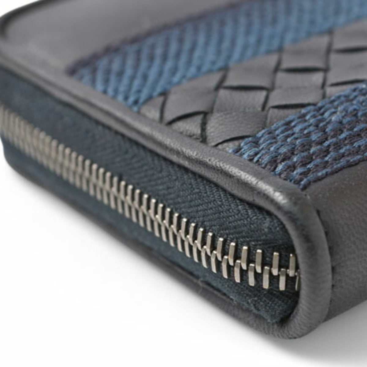 Bottega Veneta Navy Leather Long Wallet (Bi-Fold) (Pre-Owned)