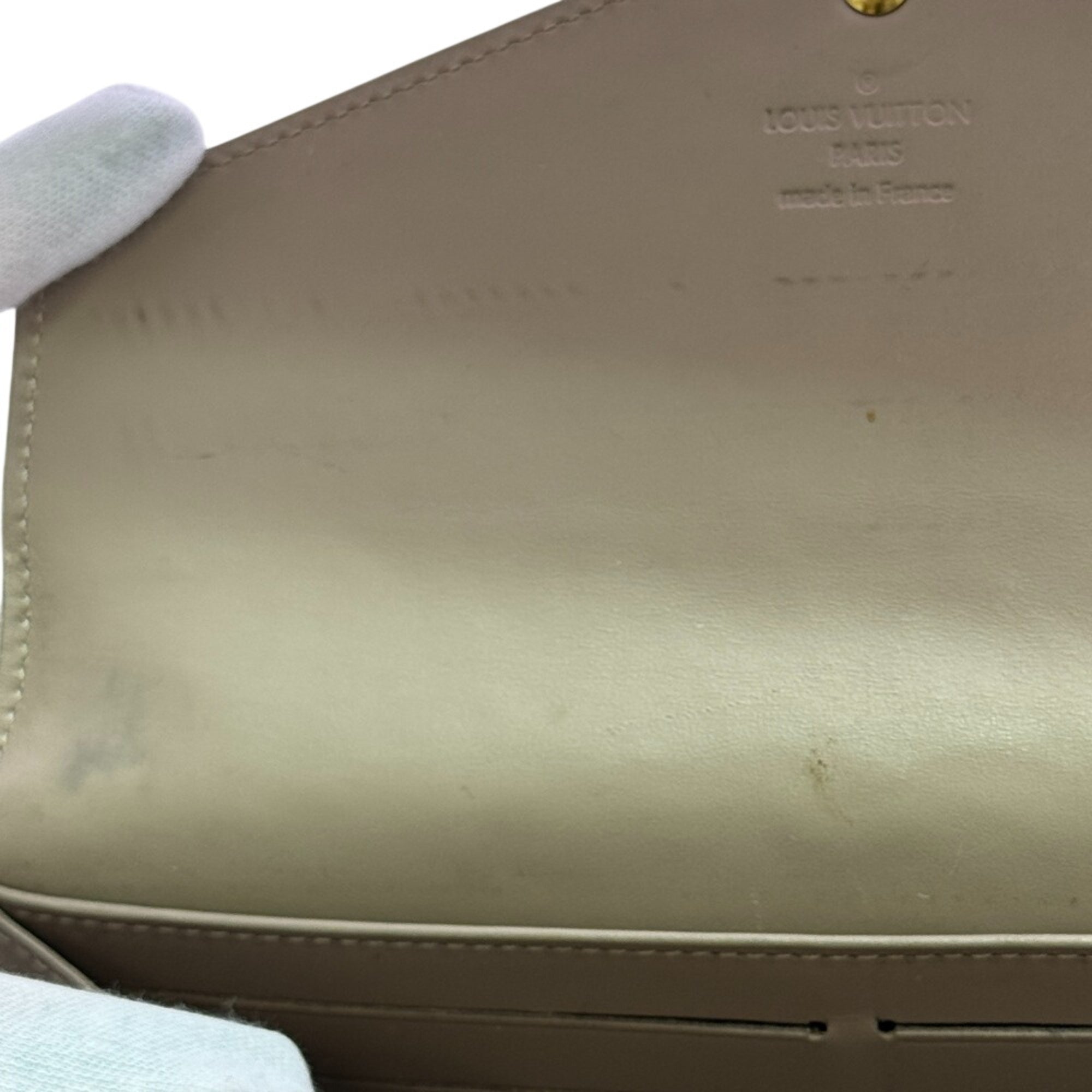 Louis Vuitton Monogram Vernis Yellow Monogram Vernis Long Wallet (Bi-Fold) (Pre-Owned)
