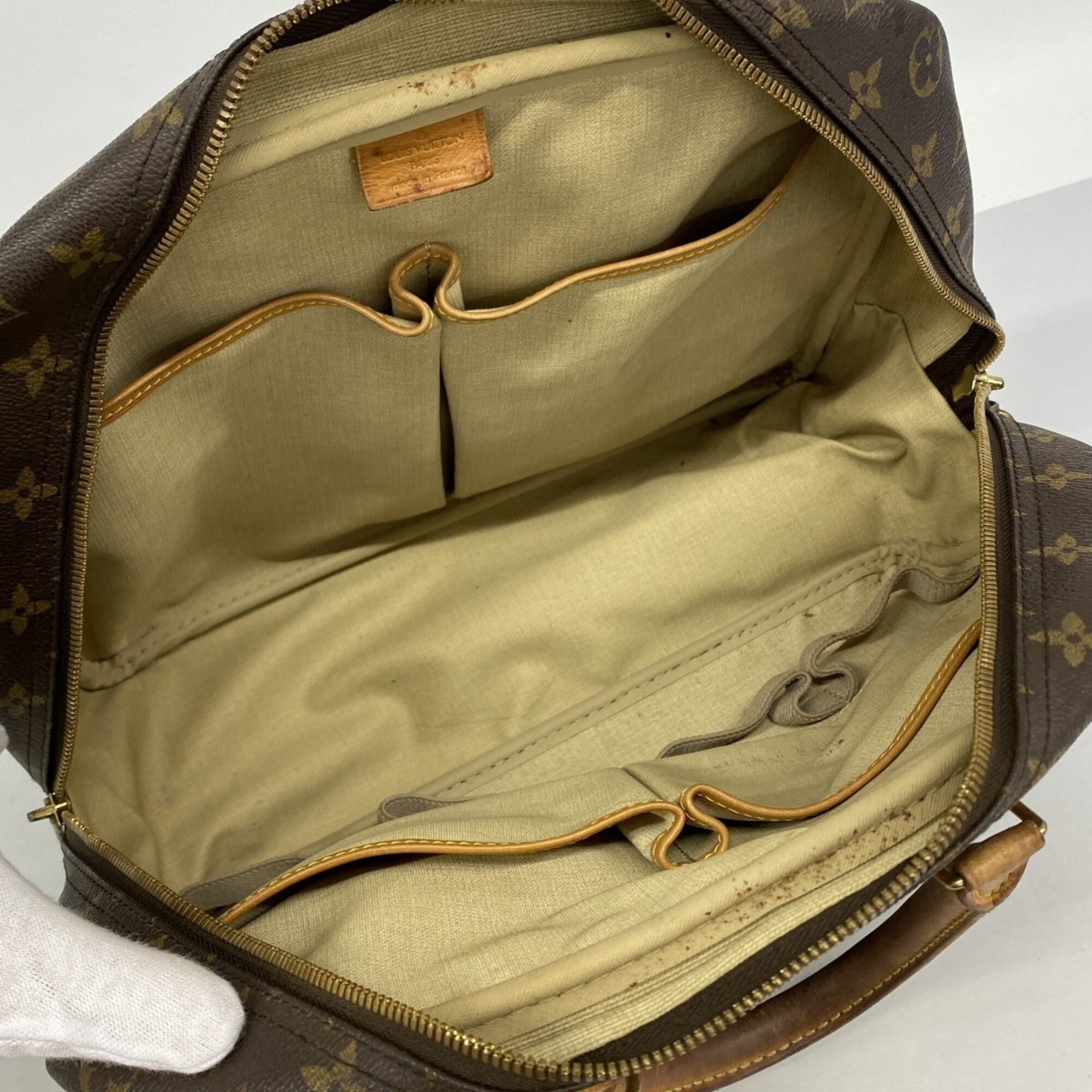 Louis Vuitton Brown Handbag (Pre-Owned)