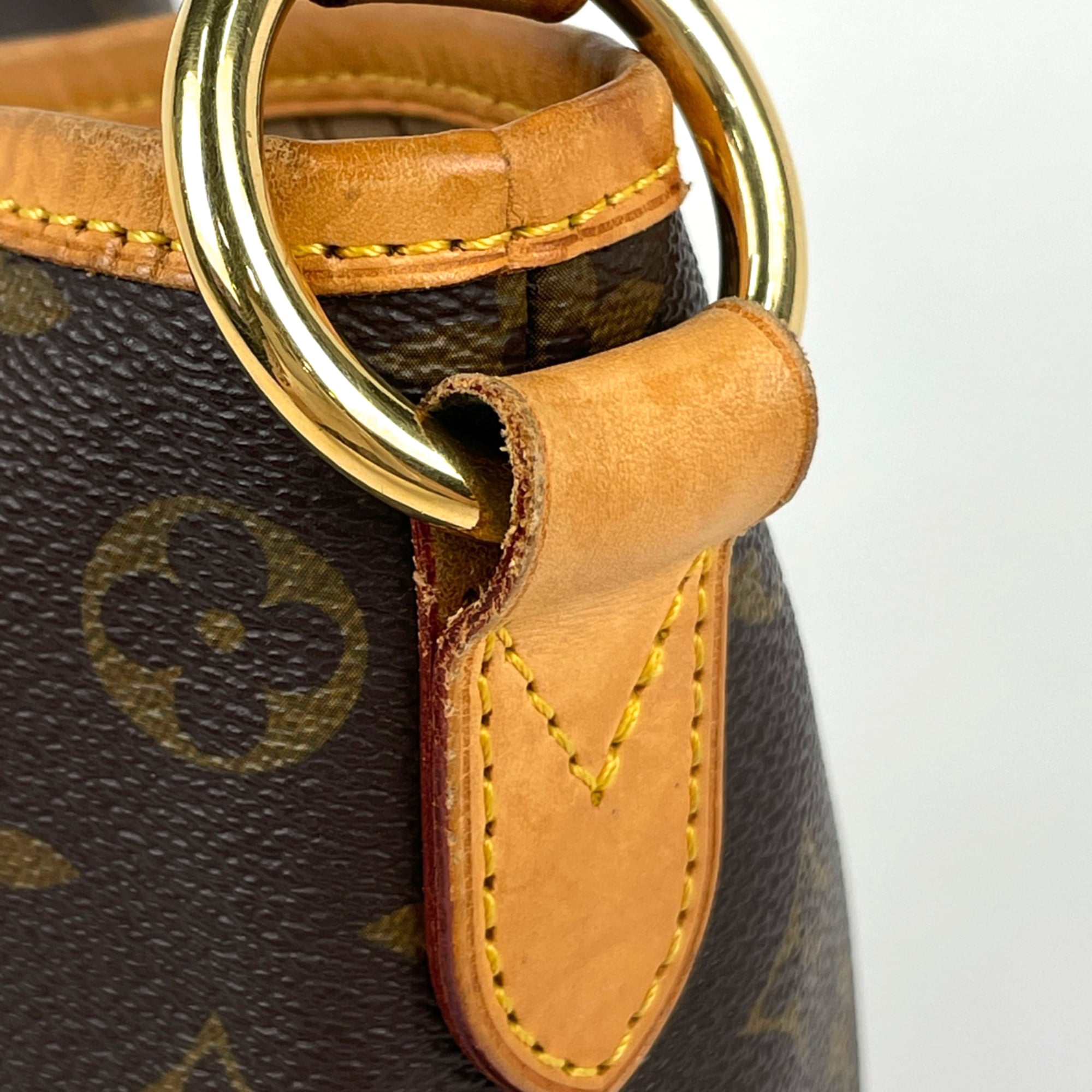 Louis Vuitton Brown Monogram Shoulder Bag (Pre-Owned)