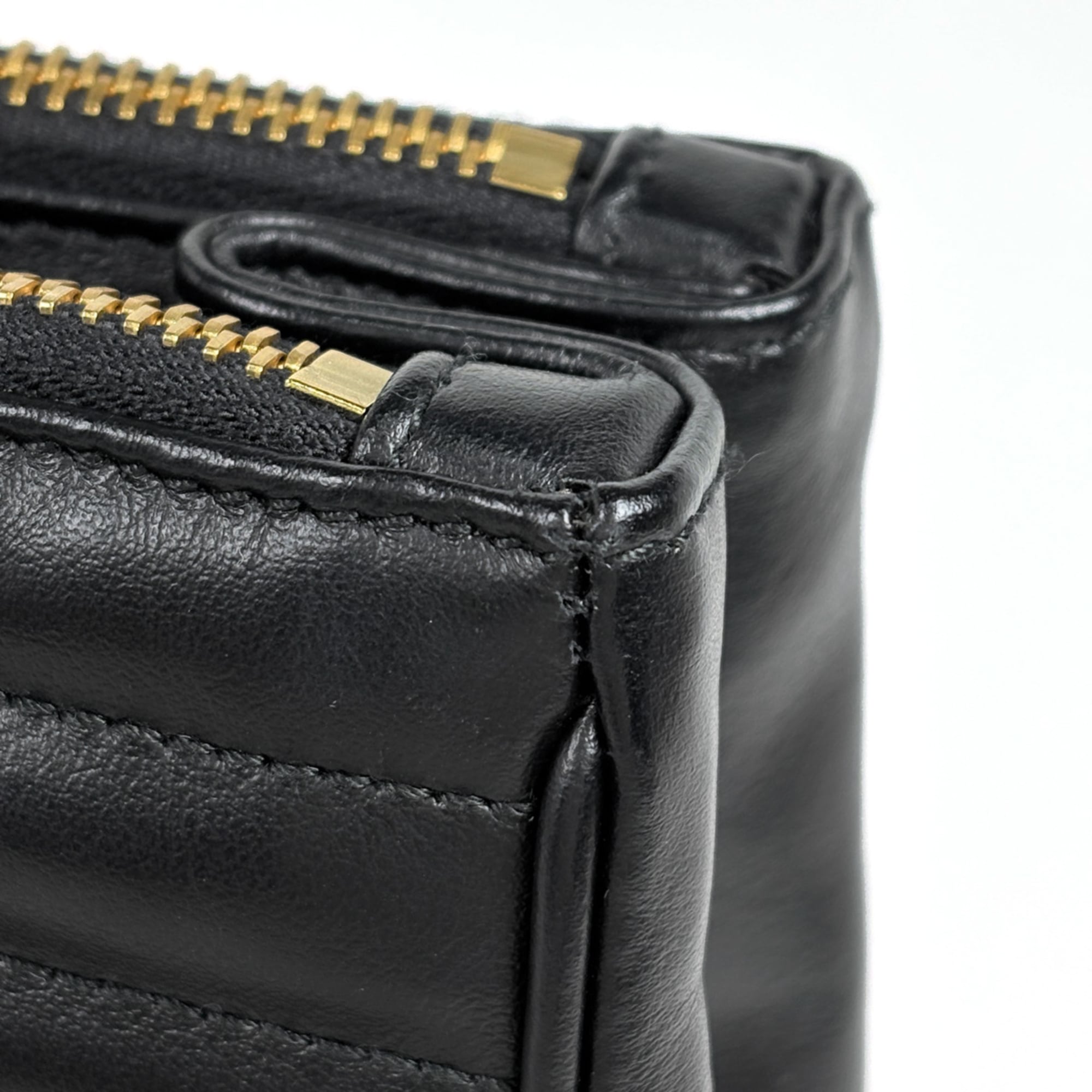 Prada Black Leather Handbag (Pre-Owned)