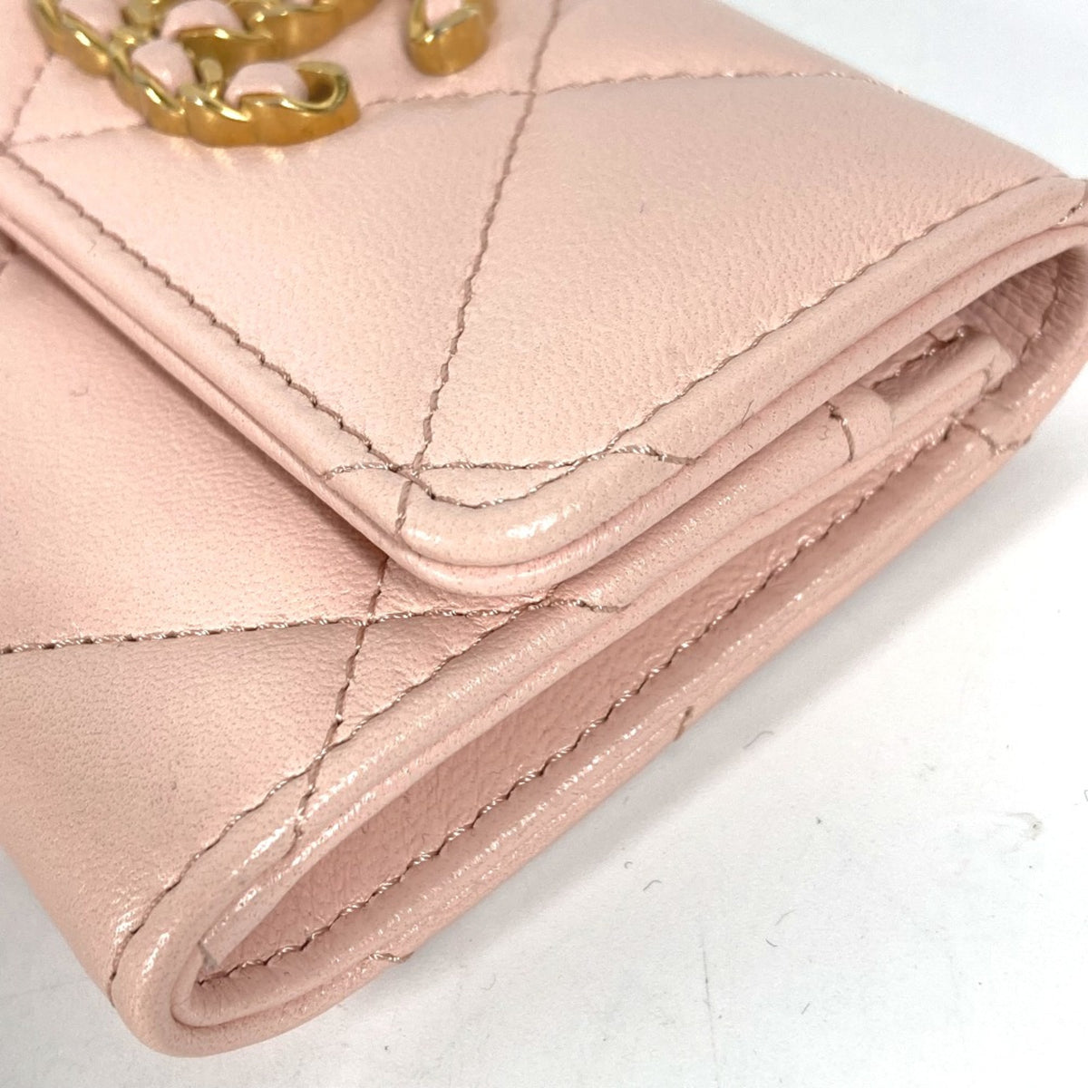 Chanel Pink Leather Coin Purse/Coin Case (Pre-Owned)