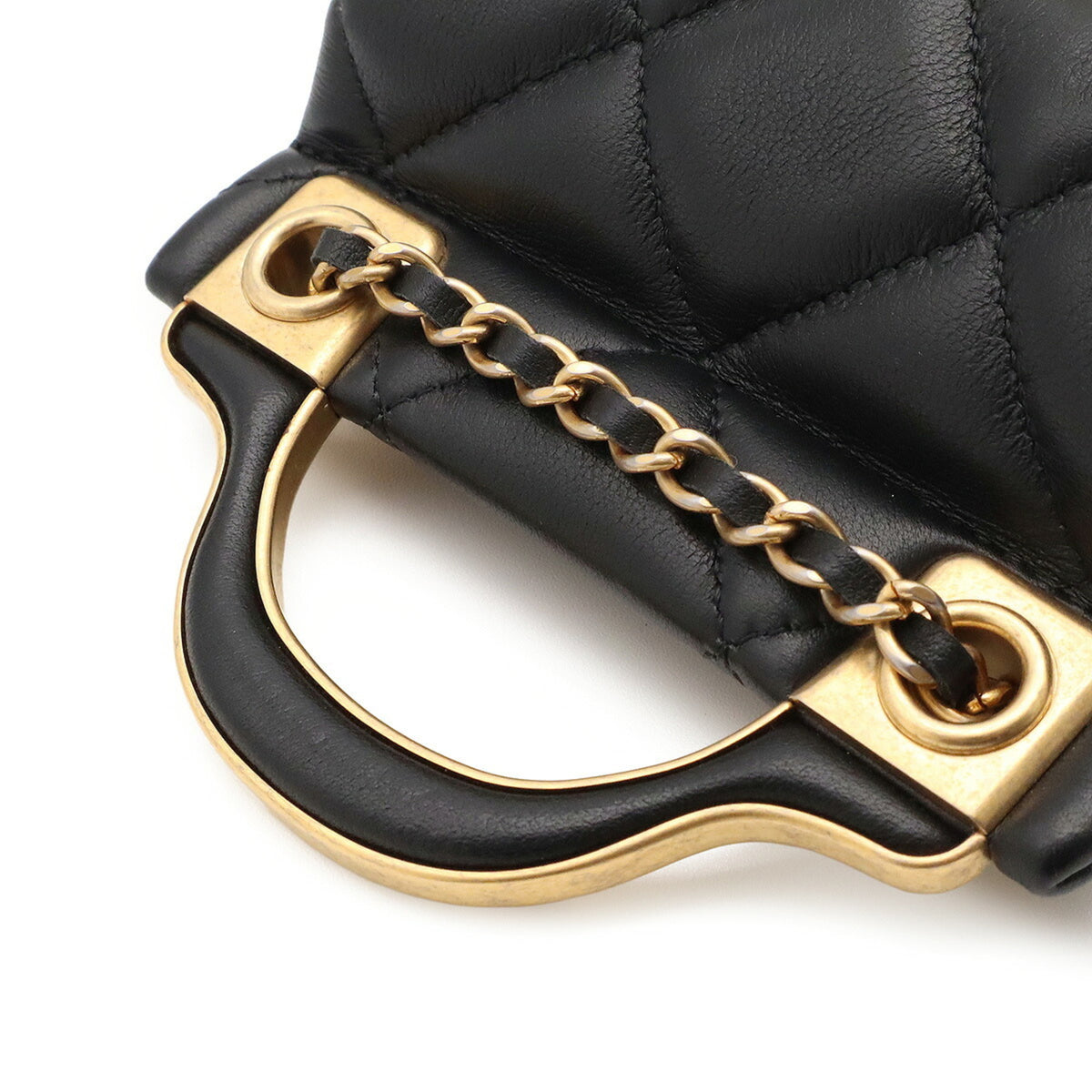 Chanel Matelasse Black Leather Pochette Shoulder Bag (Pre-Owned)