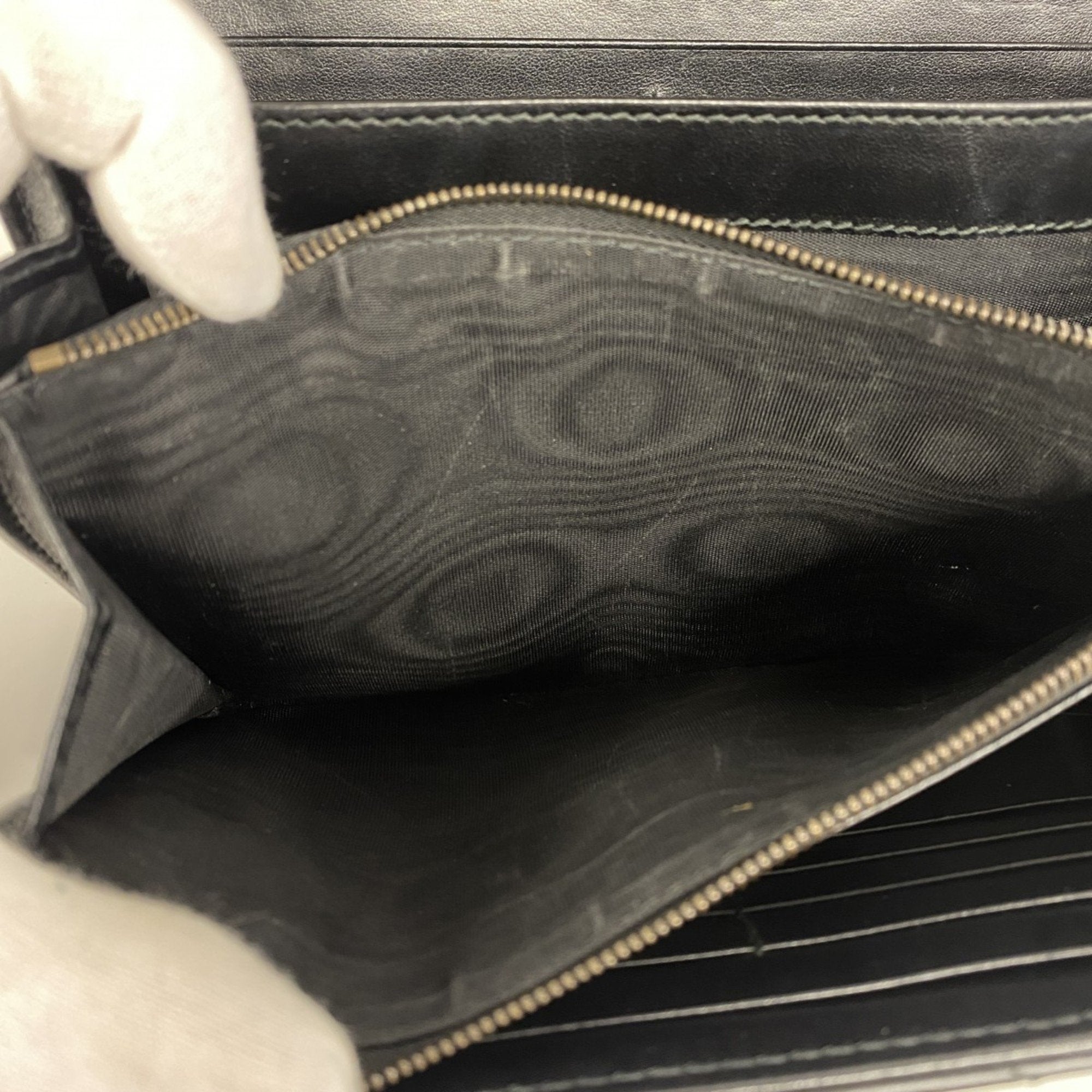 Gucci Black Leather Chain/Shoulder Wallet (Pre-Owned)