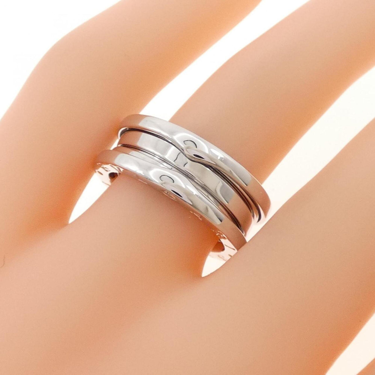 Bvlgari White Gold (18K) Band Ring (Pre-Owned)