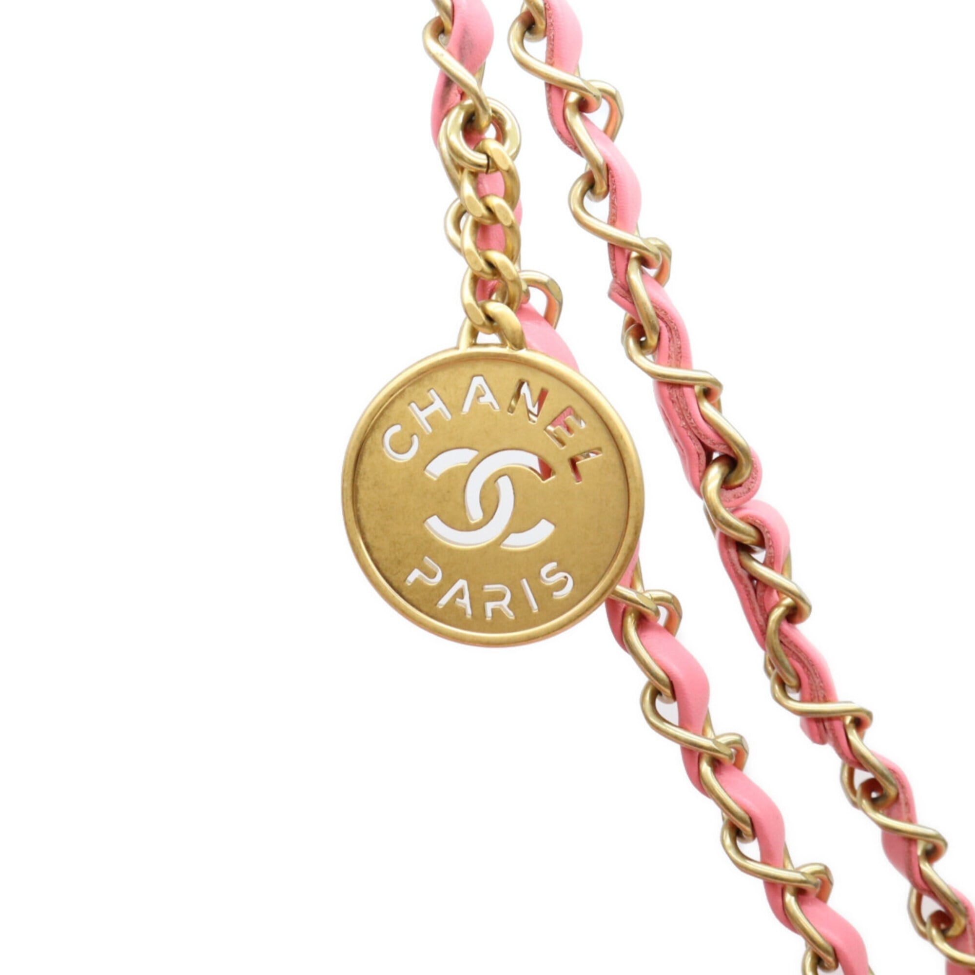 Chanel Pink Leather Shoulder Bag (Pre-Owned)