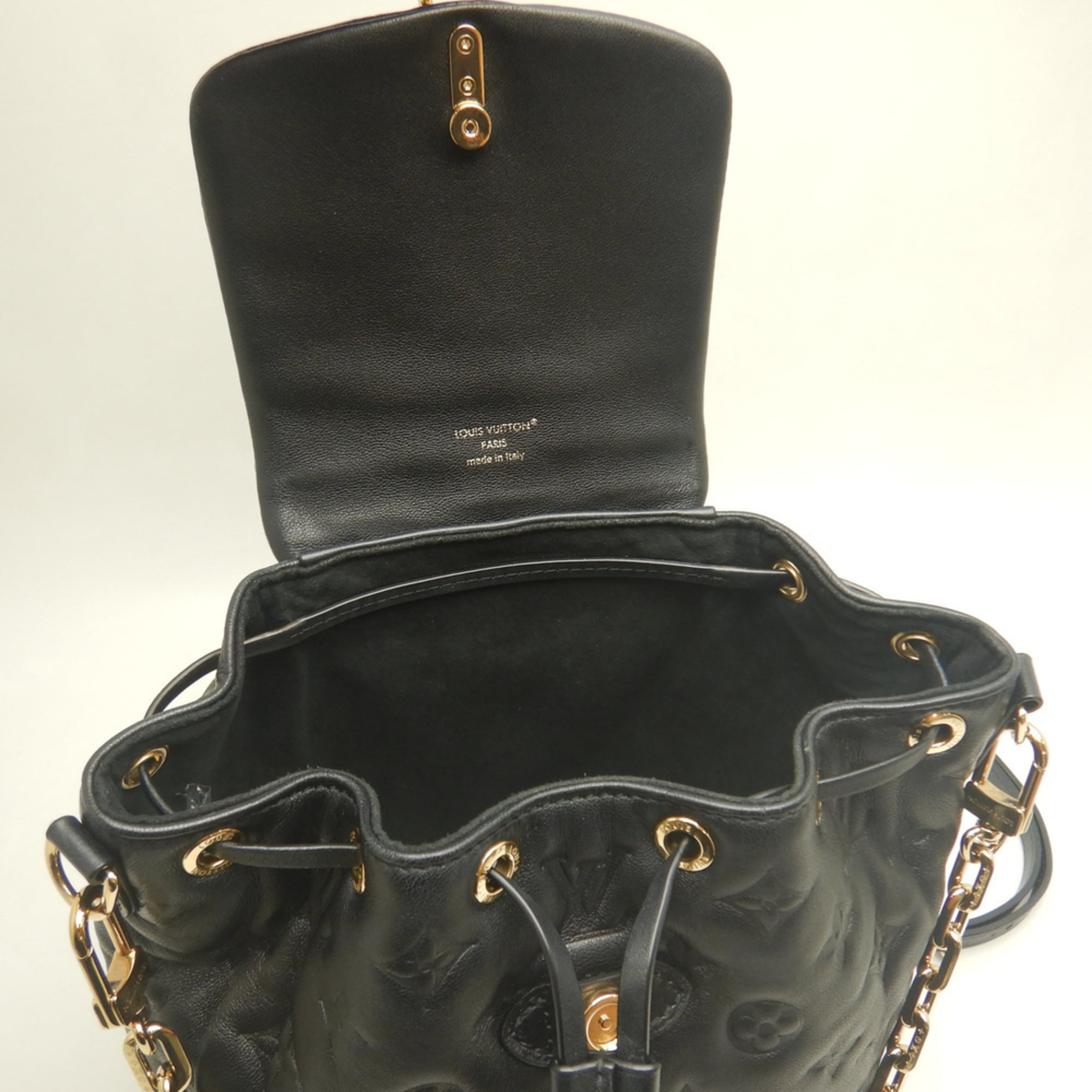 Louis Vuitton Noir Leather Backpack (Pre-Owned)