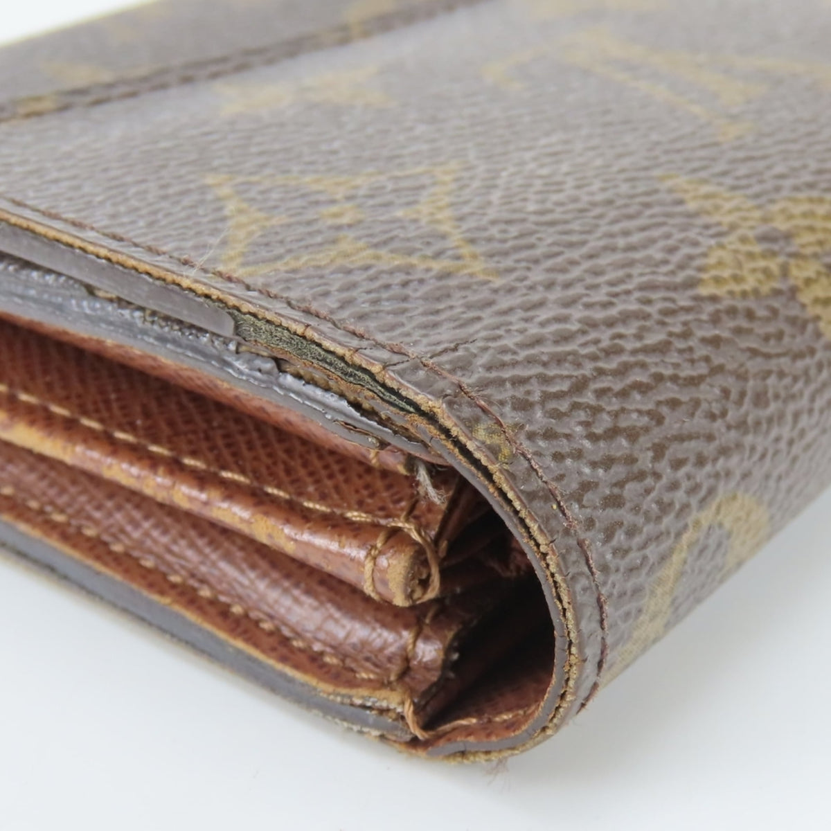 Louis Vuitton Monogram Brown Monogram Long Wallet (Bi-Fold) (Pre-Owned)