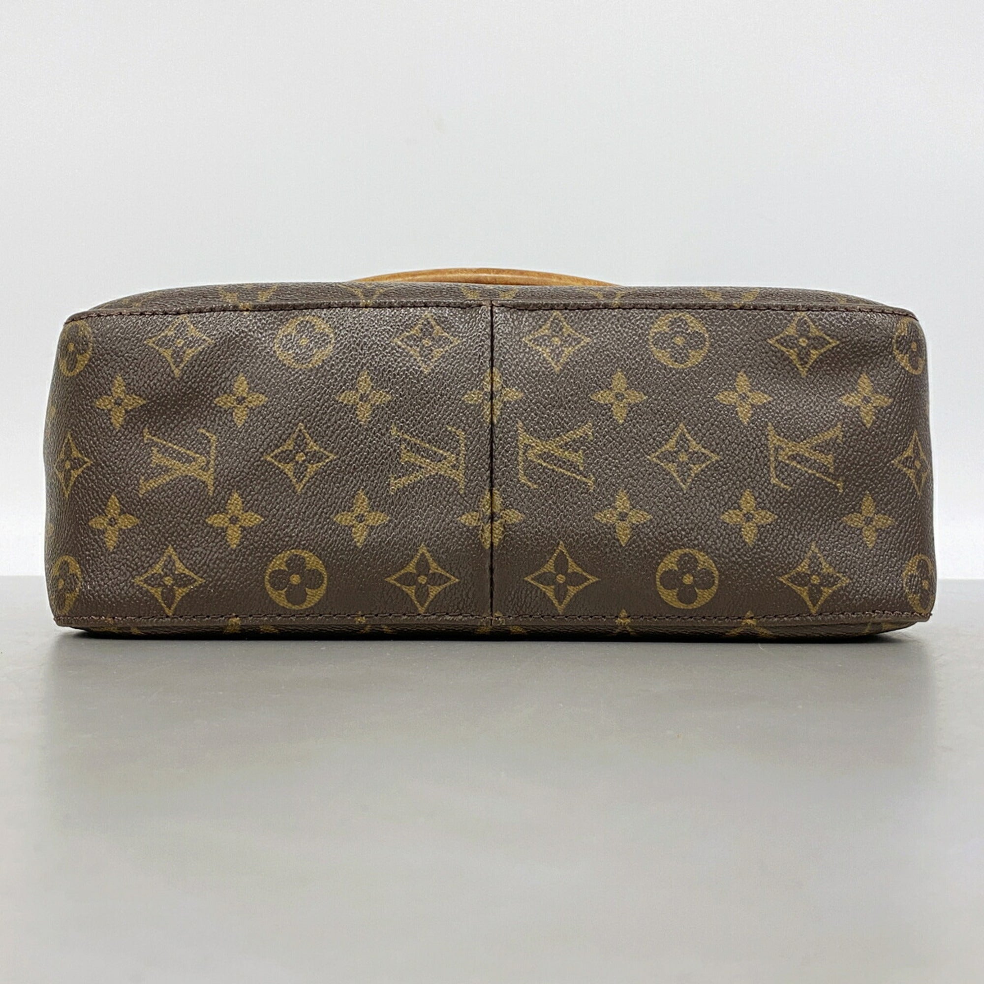 Louis Vuitton Brown Shoulder Bag (Pre-Owned)
