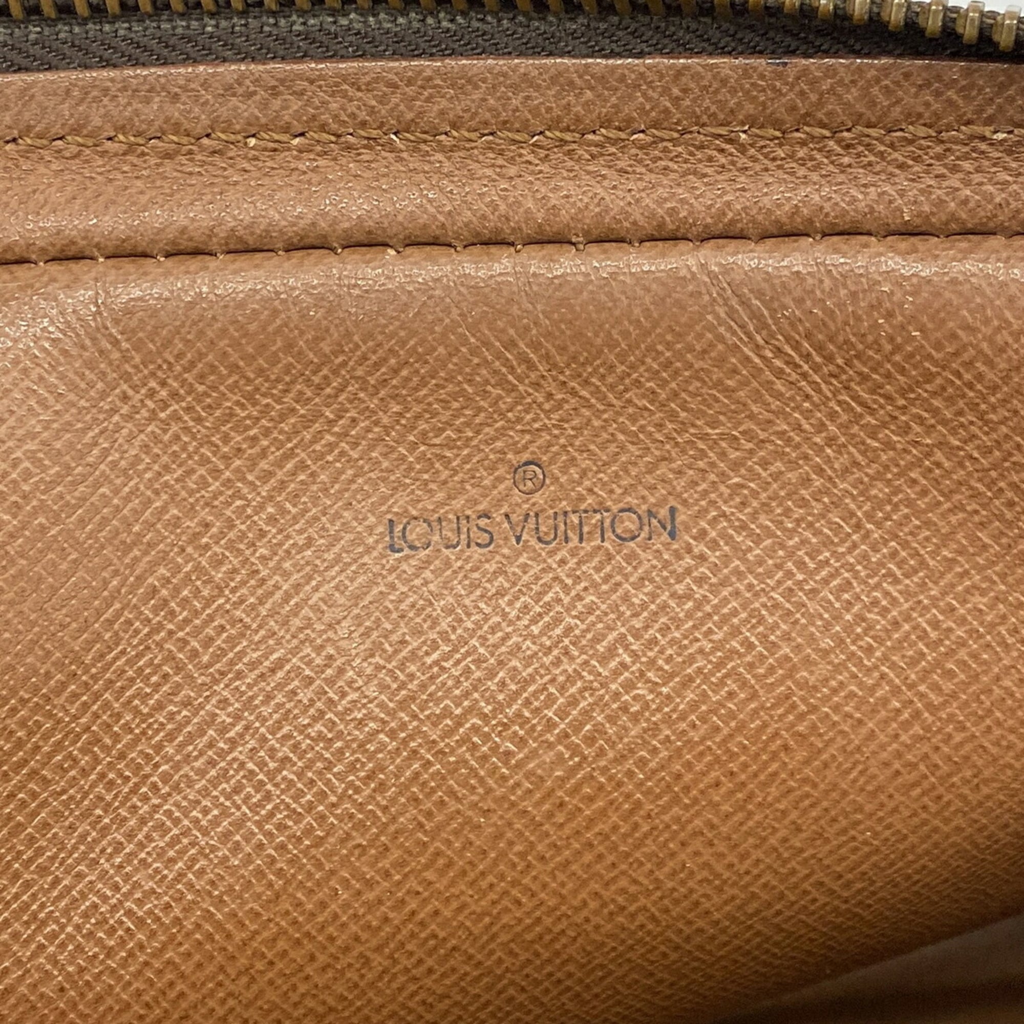 Louis Vuitton Brown Shoulder Bag (Pre-Owned)