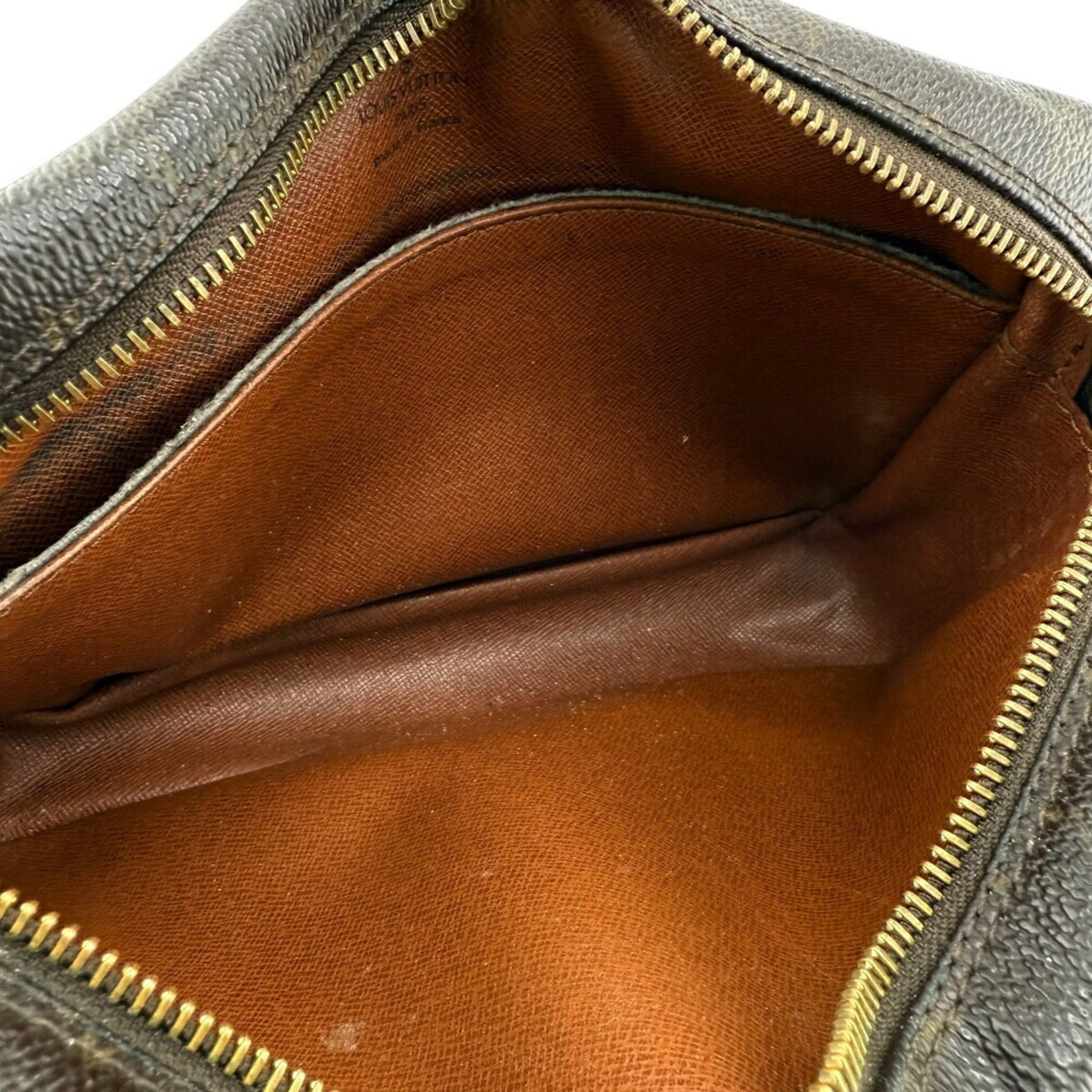 Louis Vuitton Brown Leather Clutch Bag (Pre-Owned)