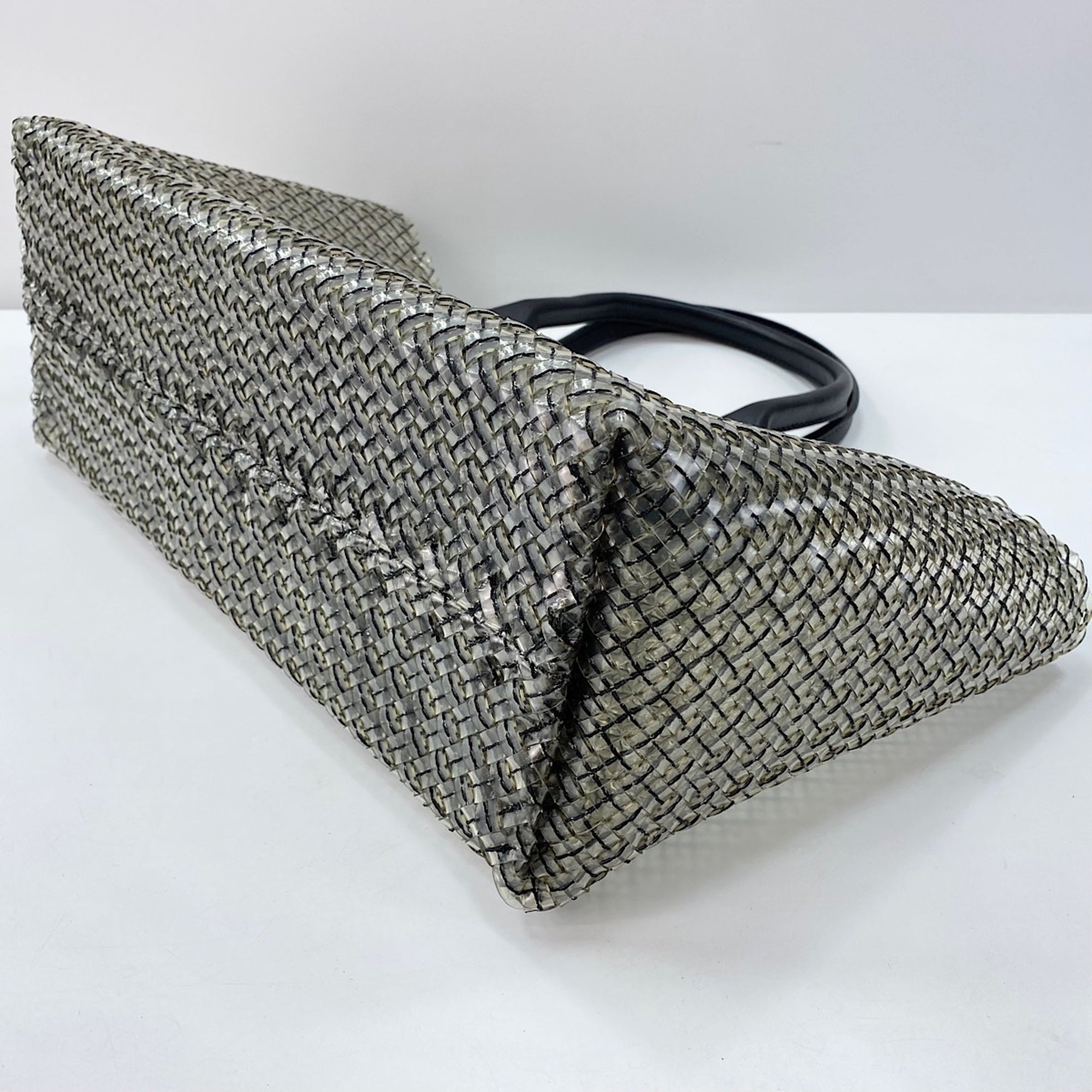 Bottega Veneta Intrecciato Black Pvc Tote Bag (Pre-Owned)