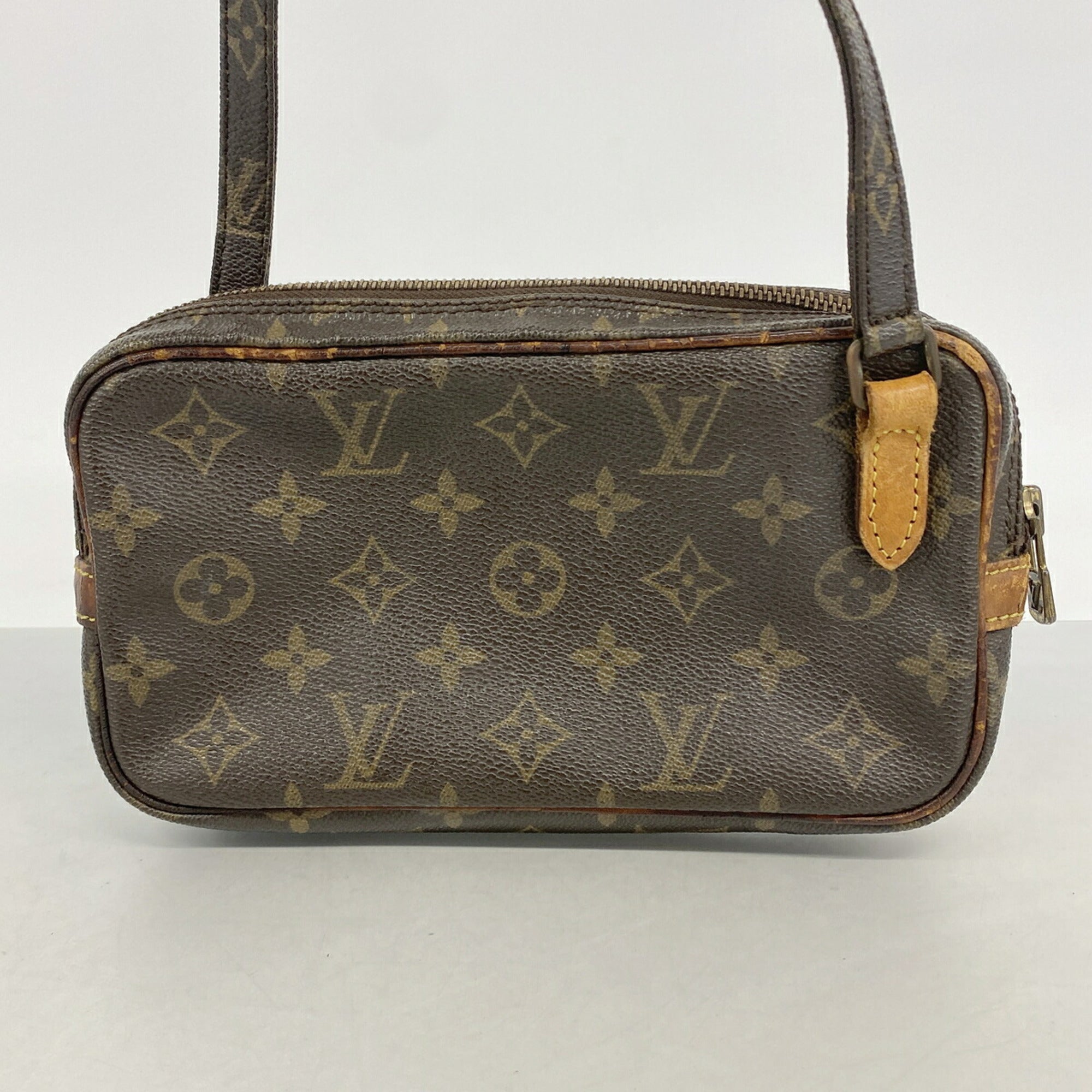 Louis Vuitton Brown Shoulder Bag (Pre-Owned)