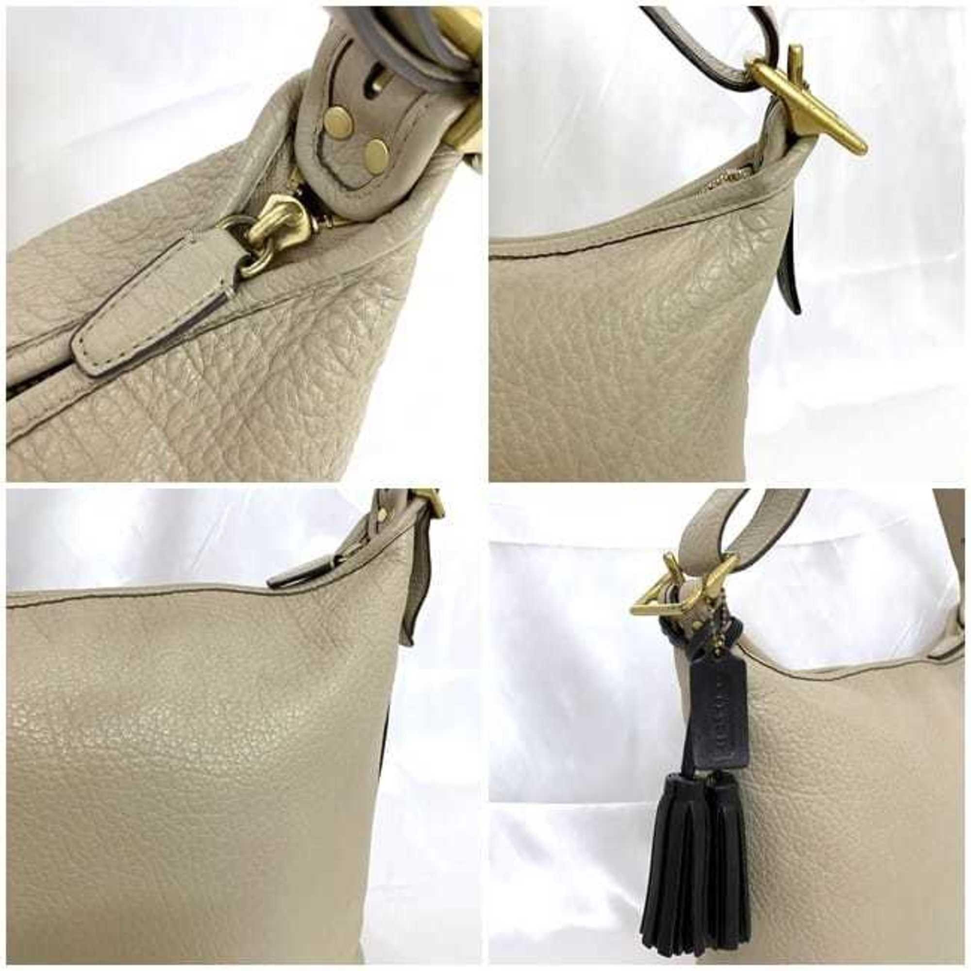 Coach Beige Leather Shoulder Bag (Pre-Owned)
